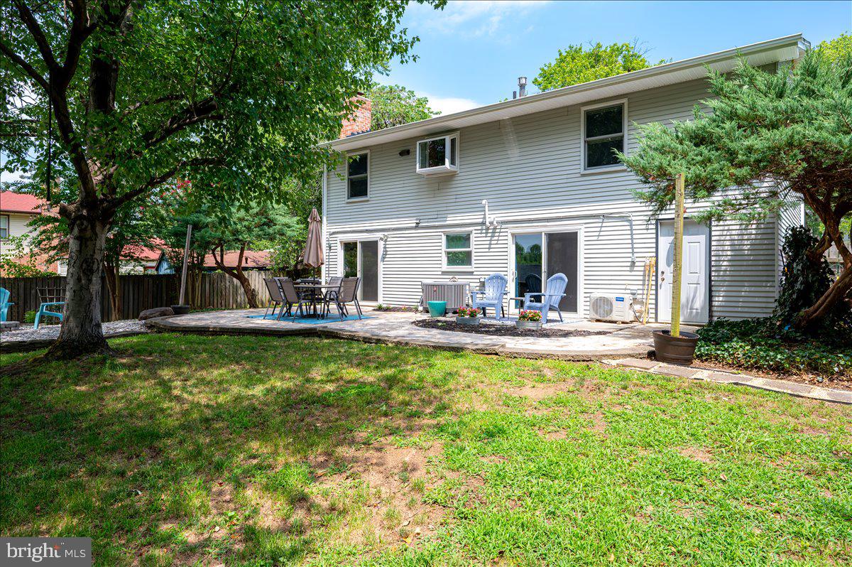 CROFTON MEADOWS - Residential