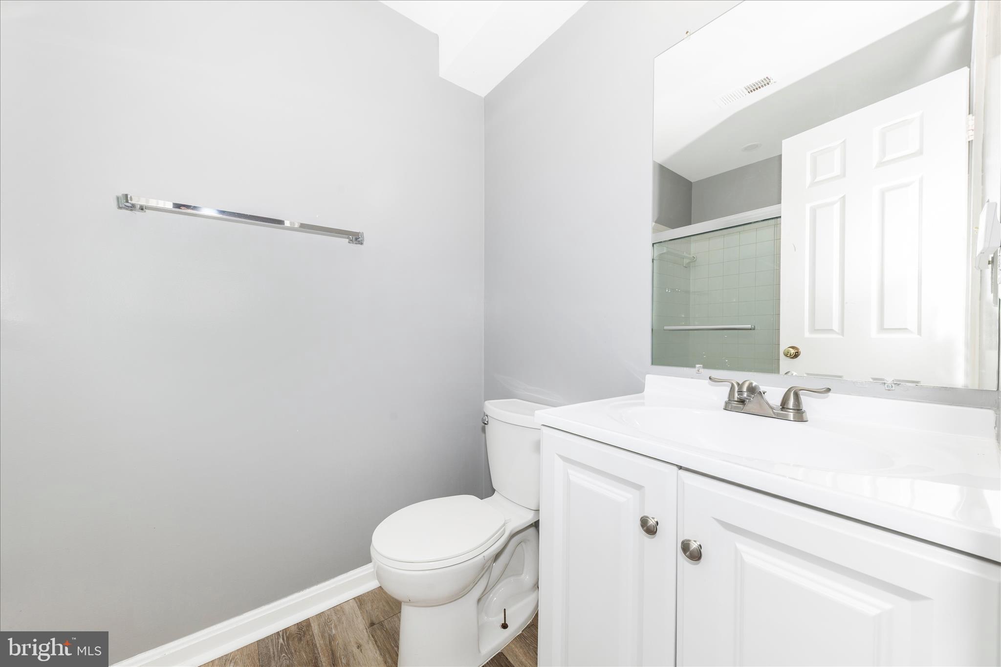 WOODLAND HILLS - Residential