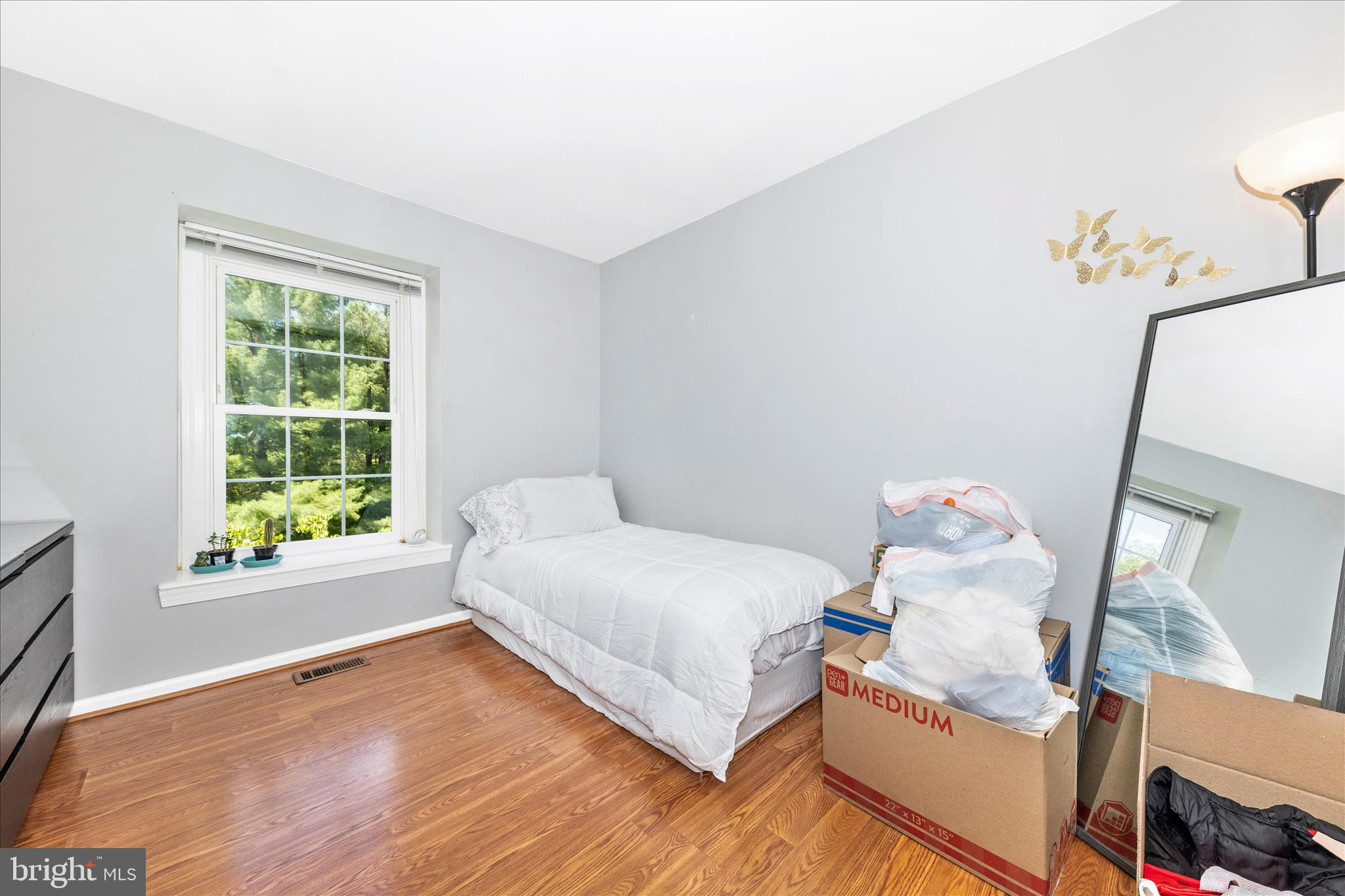 WOODLAND HILLS - Residential