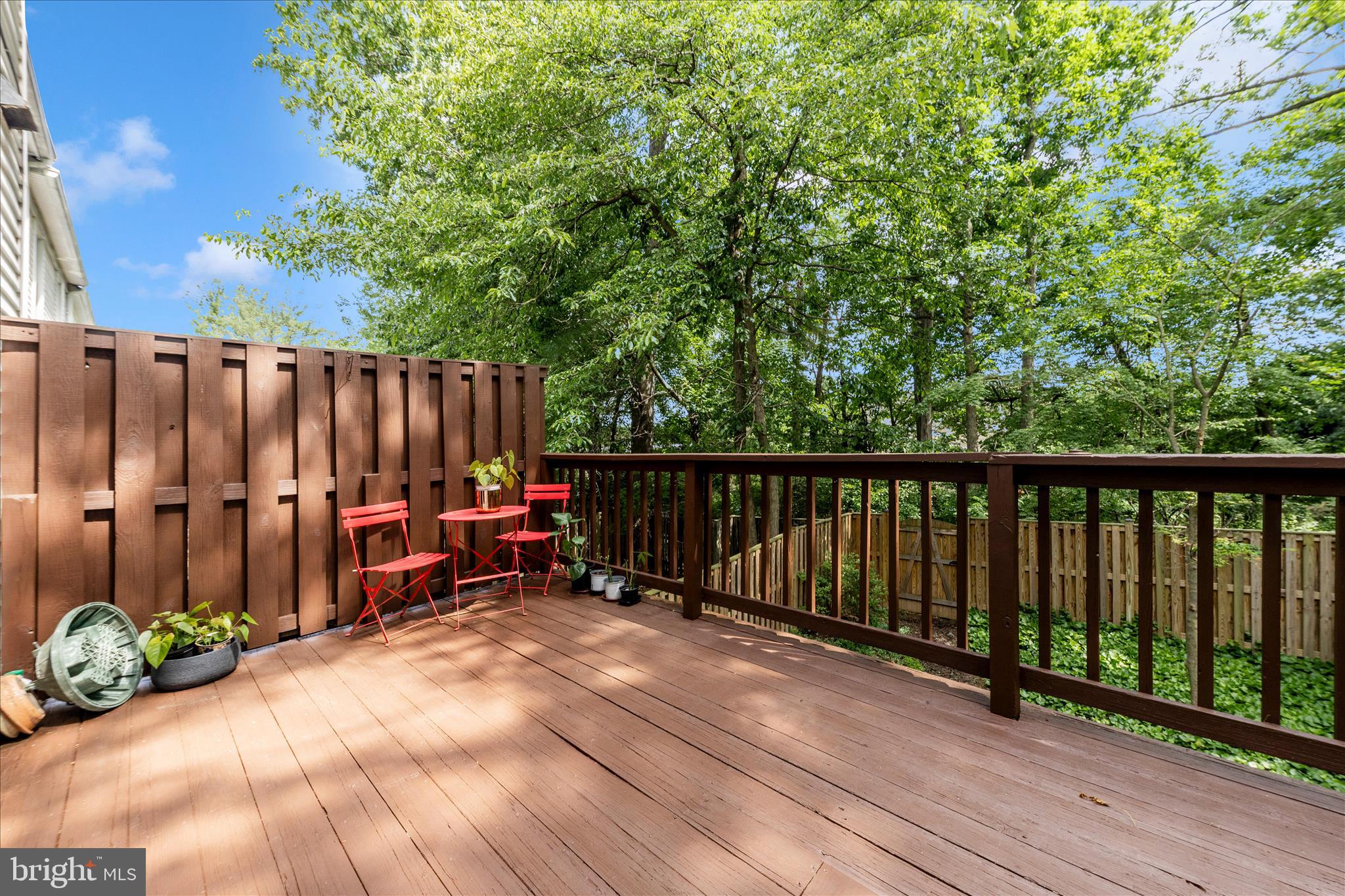 WOODLAND HILLS - Residential
