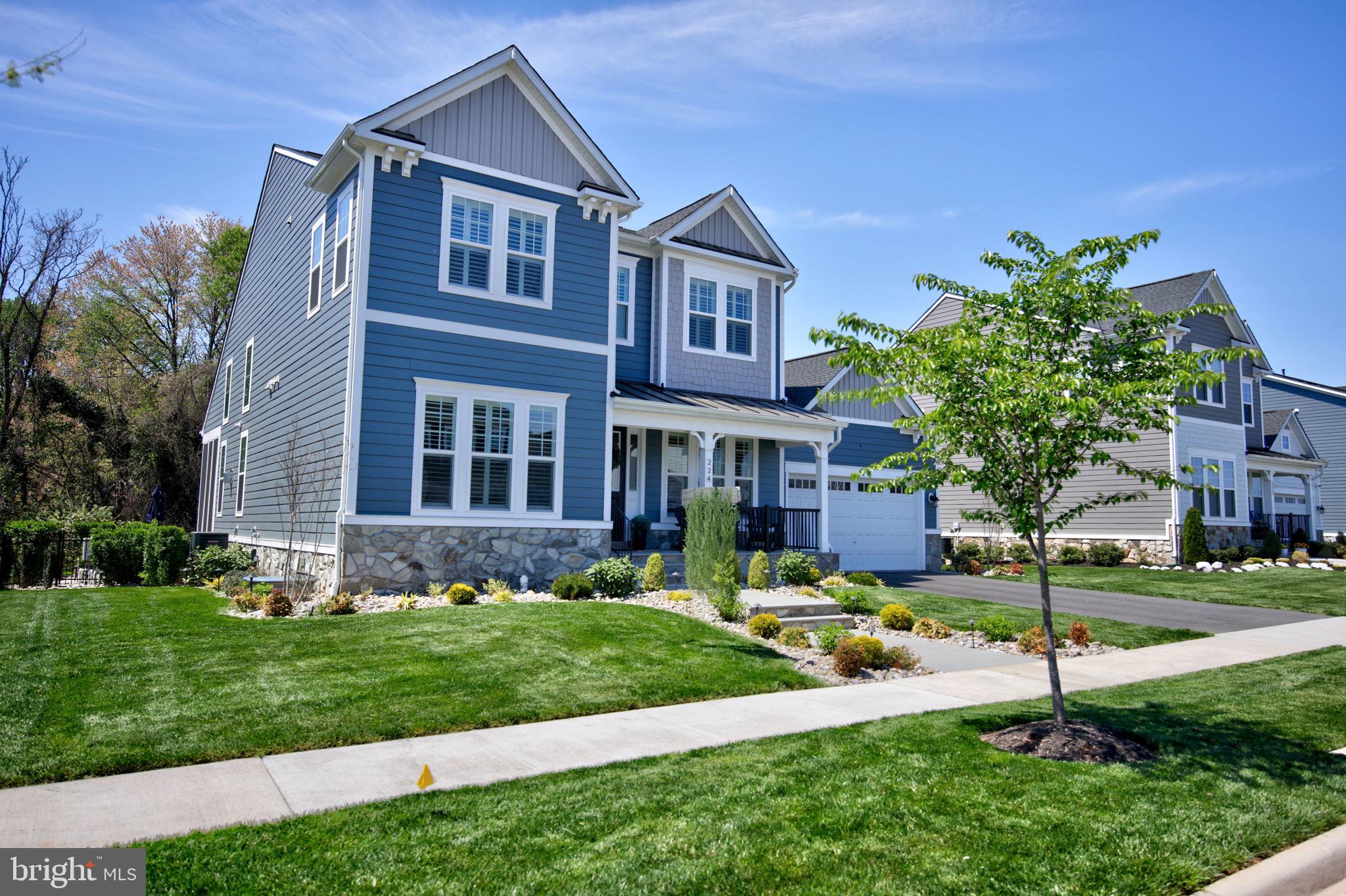 MEADOWBROOK - Residential