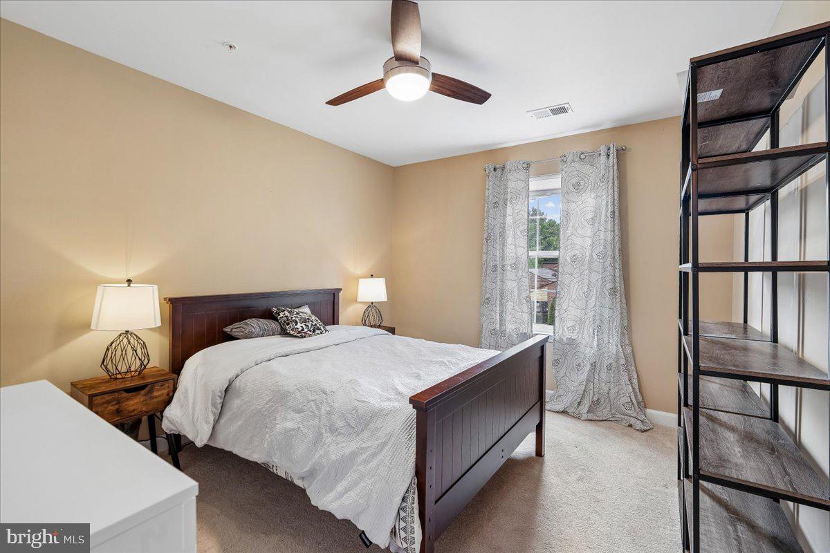 BRENTWOOD - Residential