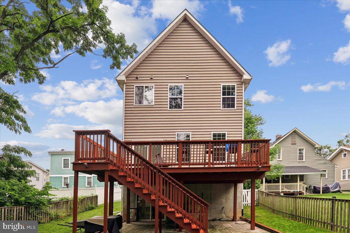 BRENTWOOD - Residential