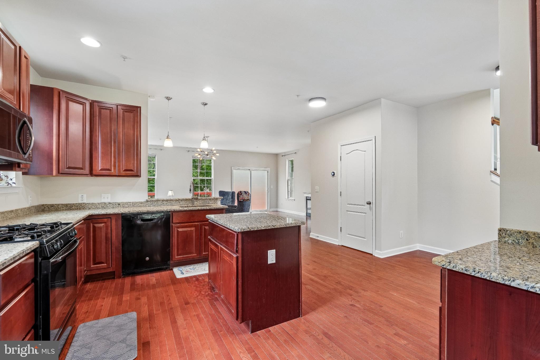 BRENTWOOD - Residential