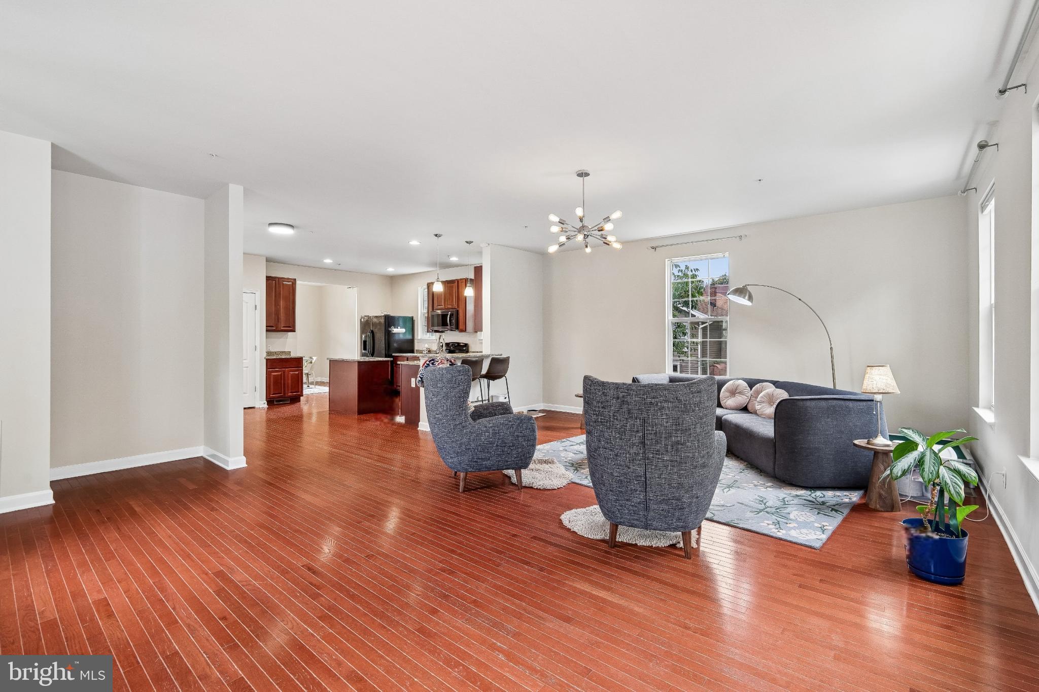 BRENTWOOD - Residential