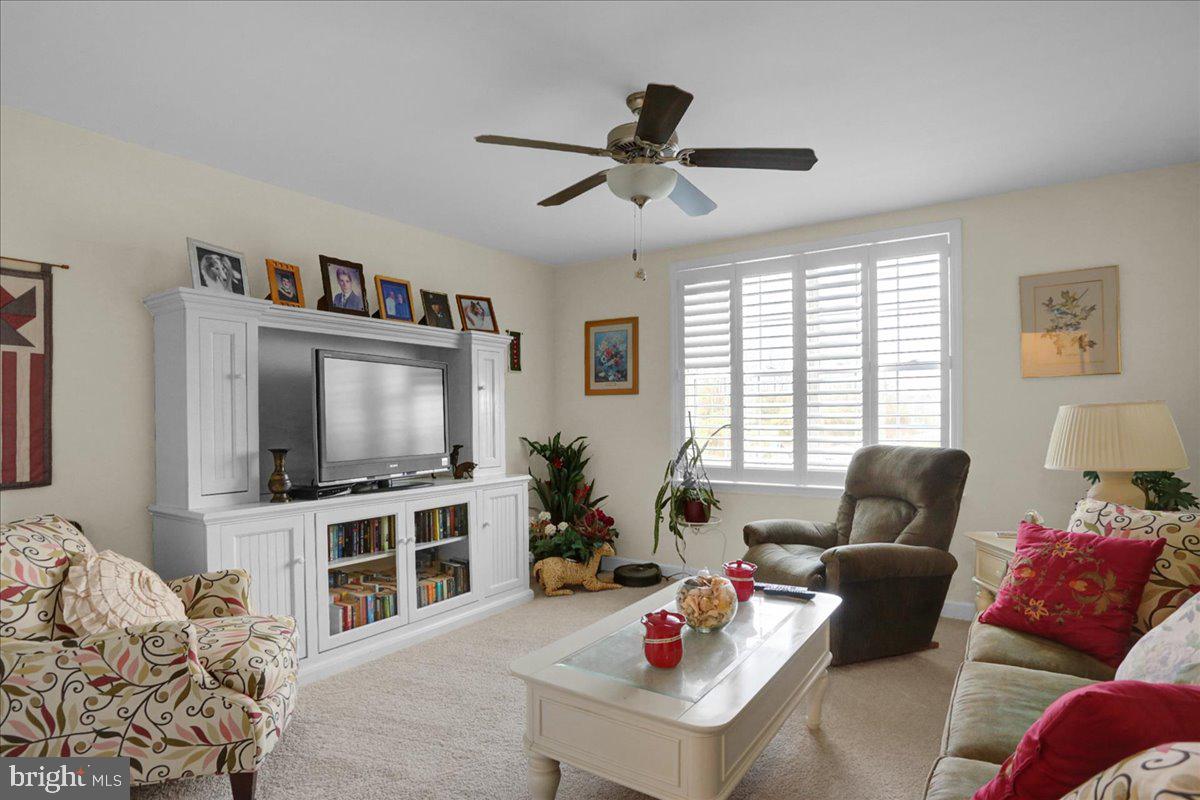 GREEN VALLEY WEST - Residential