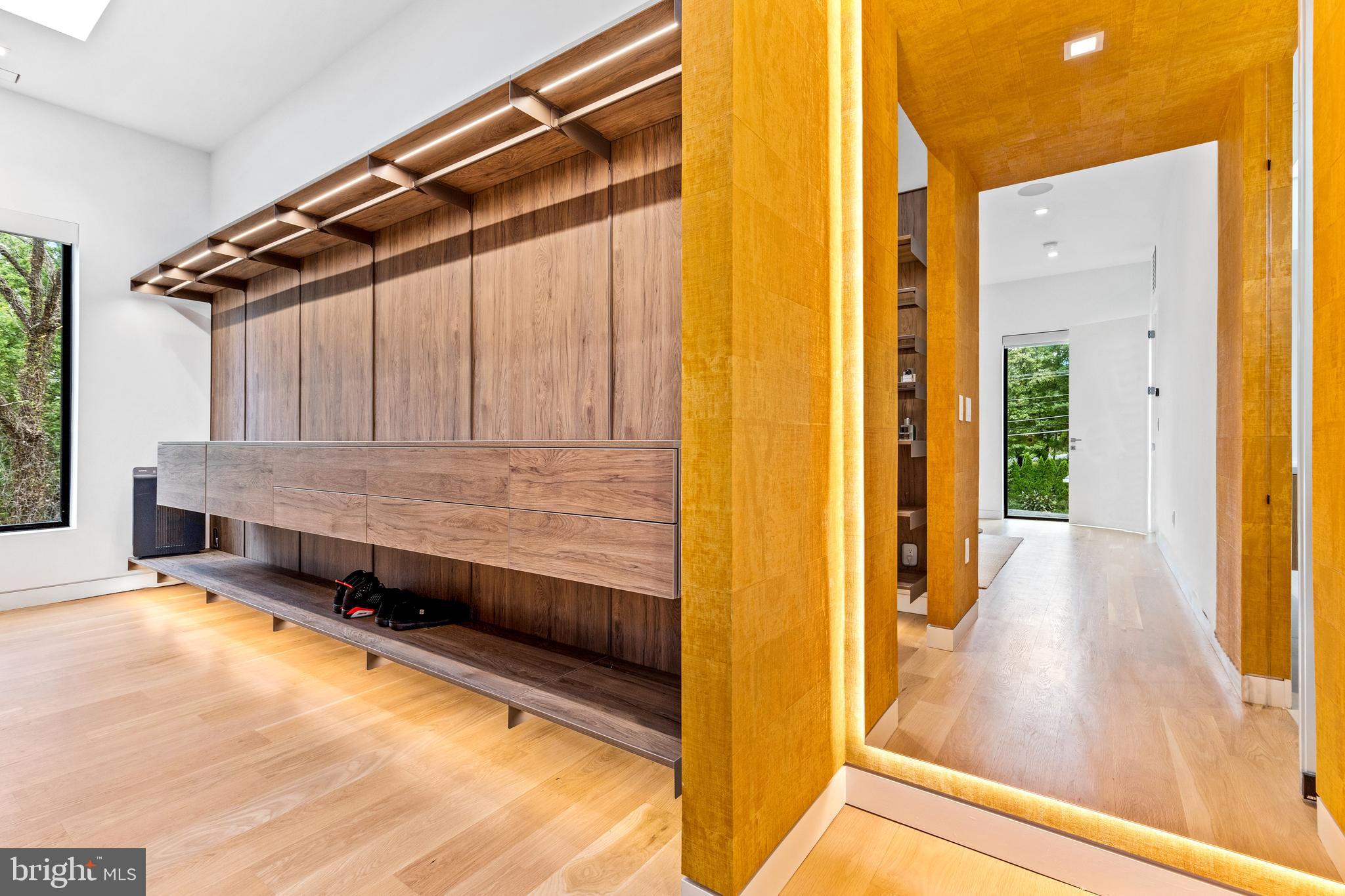 SUNNY SIDE - Residential