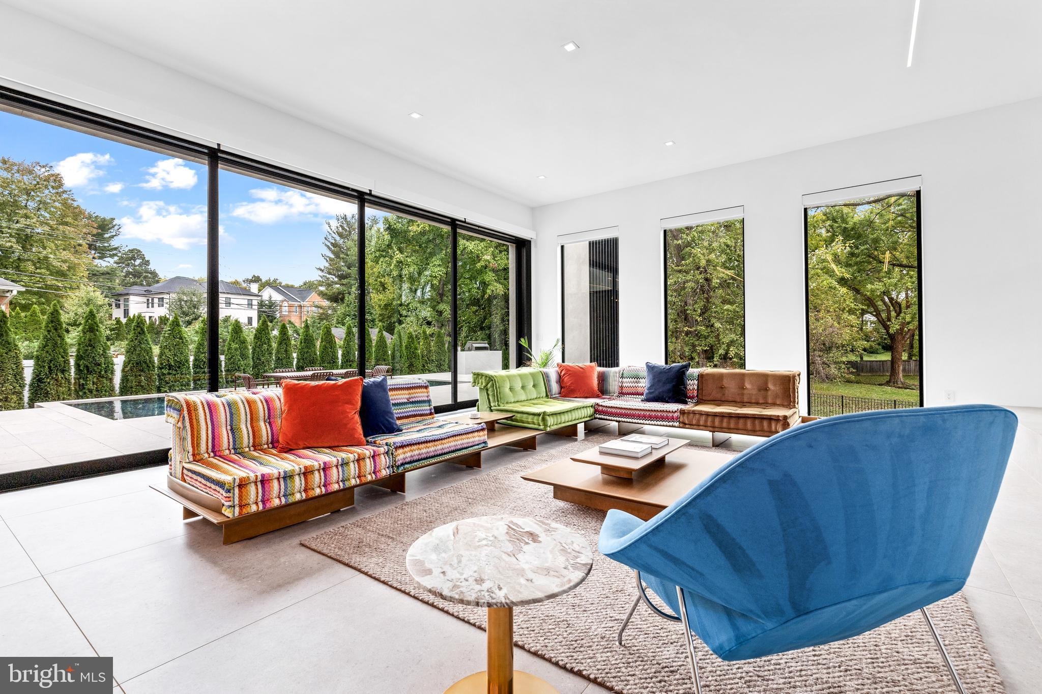 SUNNY SIDE - Residential