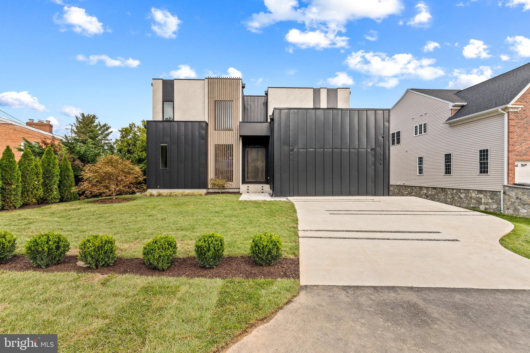 SUNNY SIDE - Residential