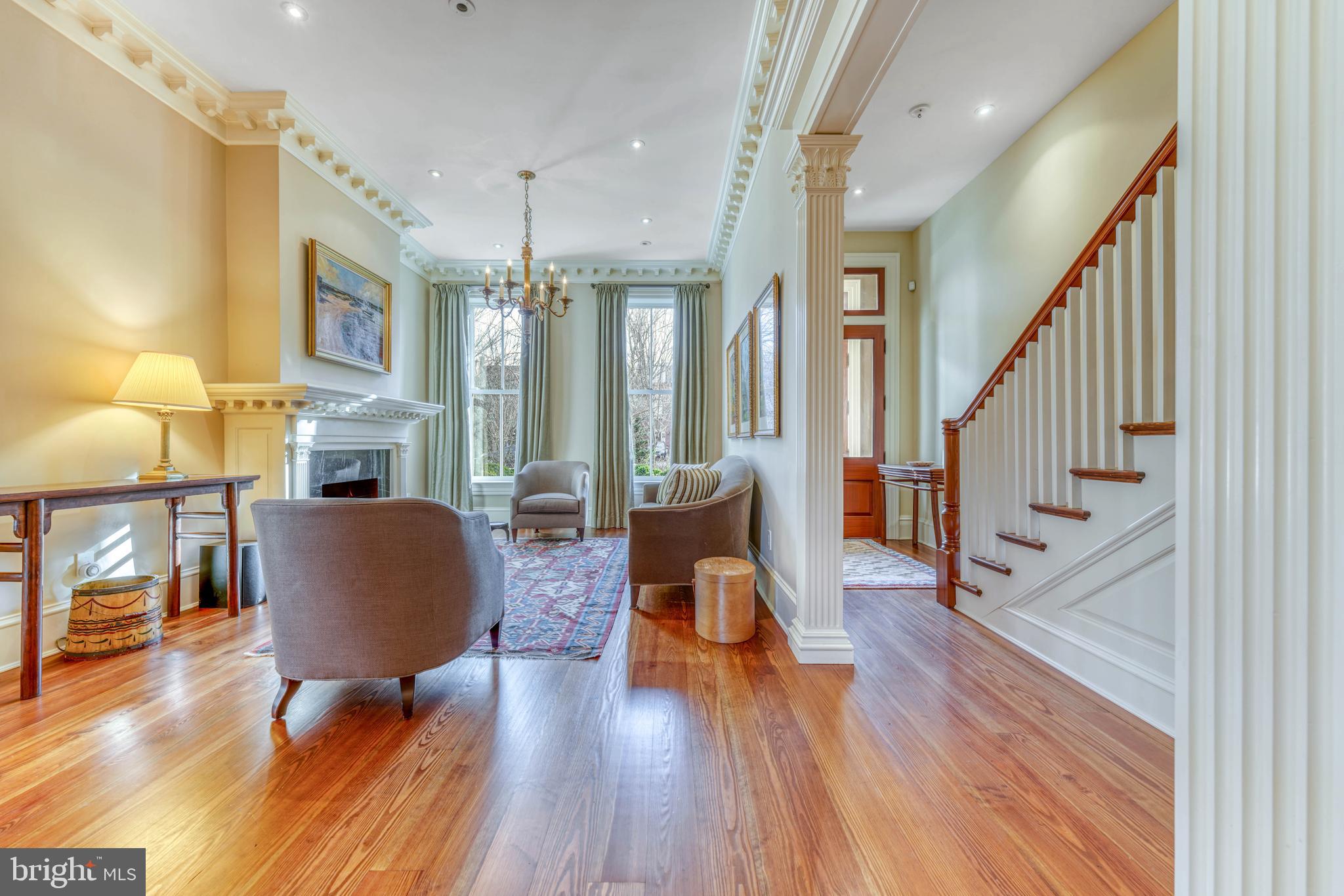 CAPITOL HILL - Residential