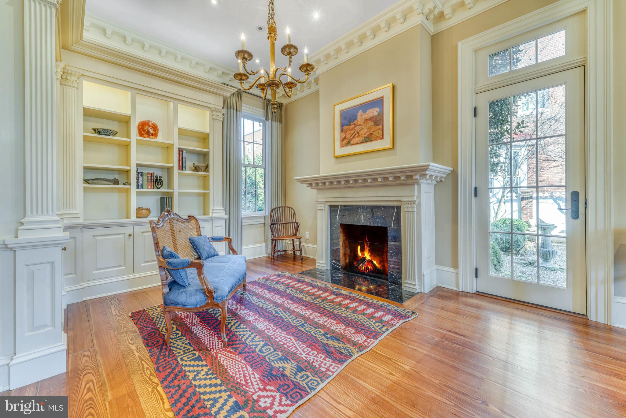 CAPITOL HILL - Residential