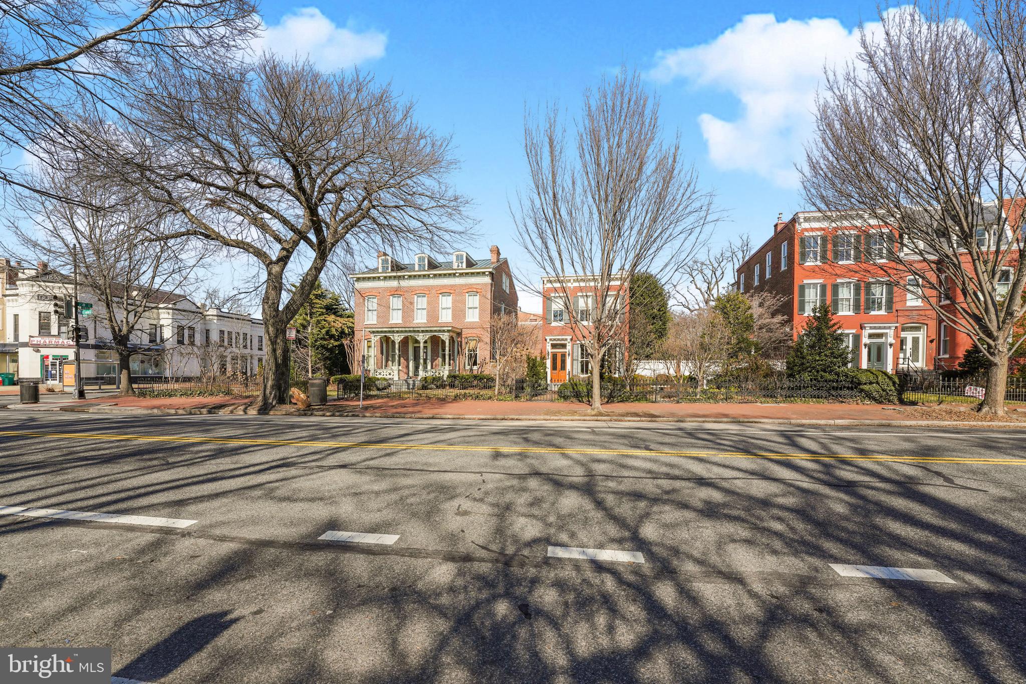 CAPITOL HILL - Residential