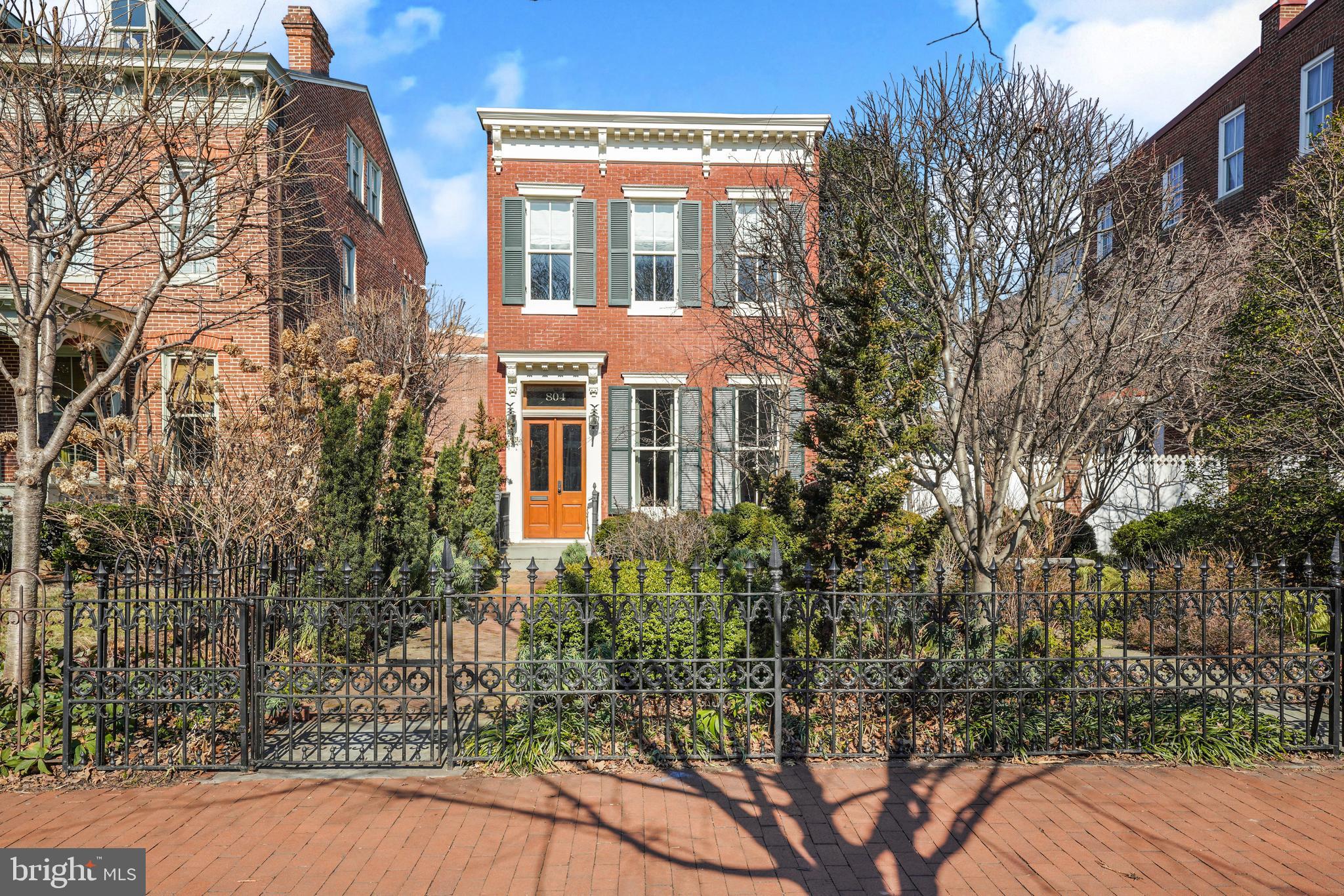CAPITOL HILL - Residential