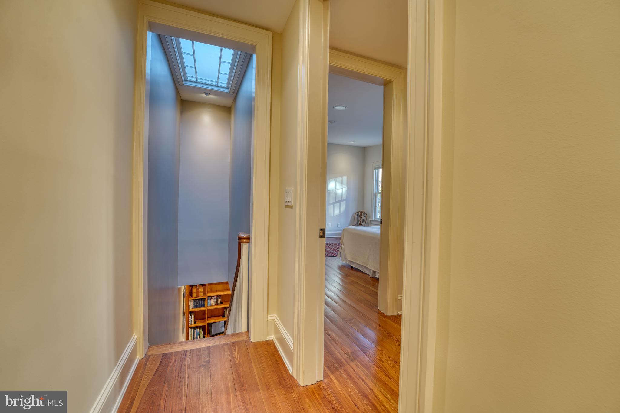 CAPITOL HILL - Residential