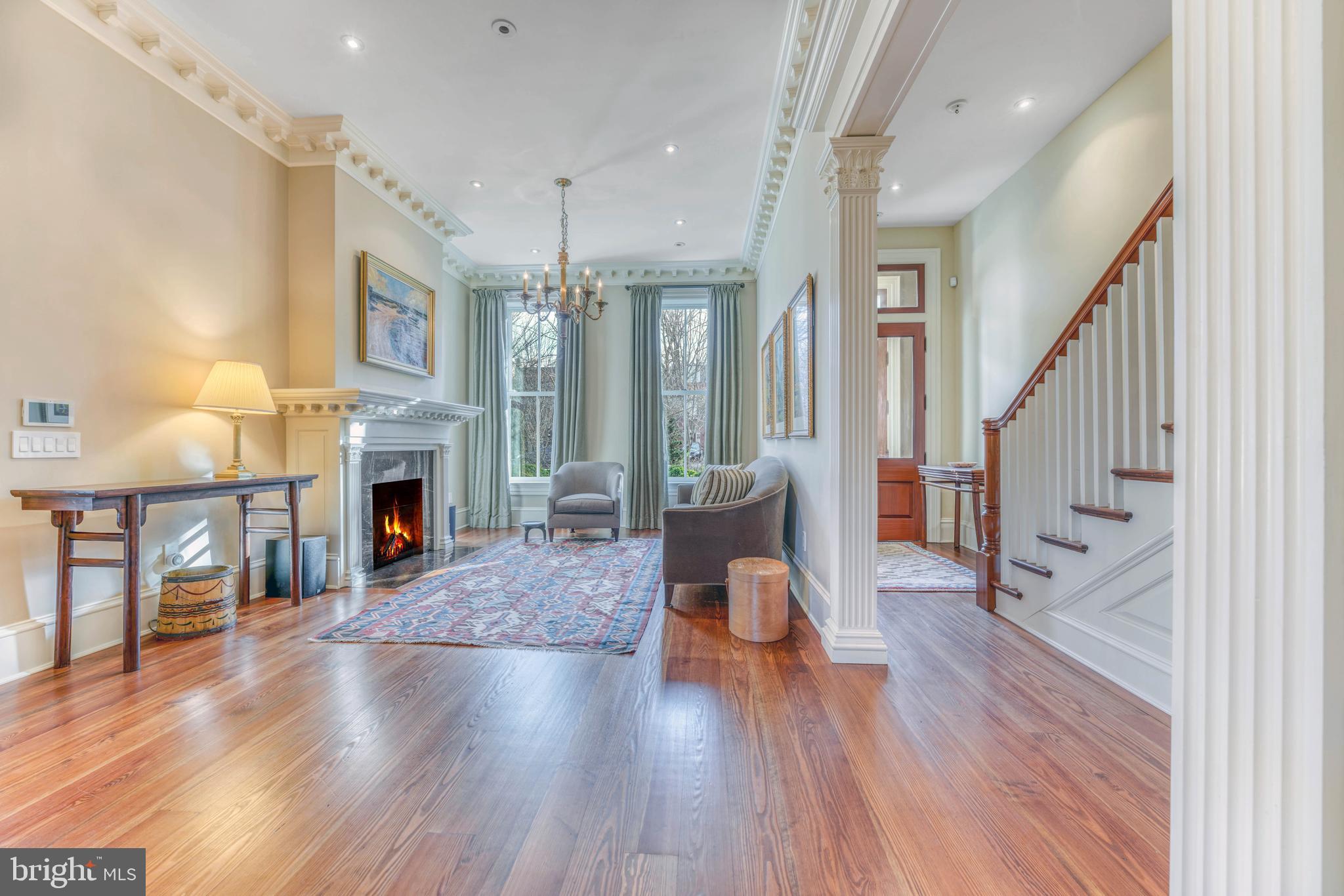 CAPITOL HILL - Residential