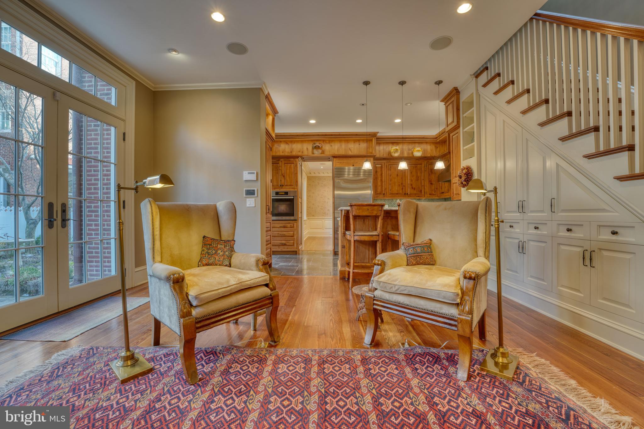 CAPITOL HILL - Residential