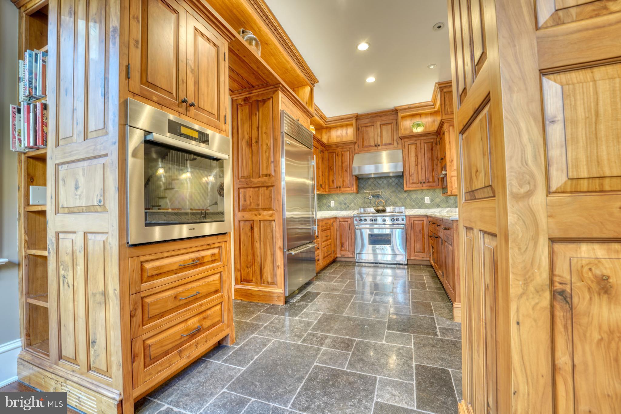 CAPITOL HILL - Residential