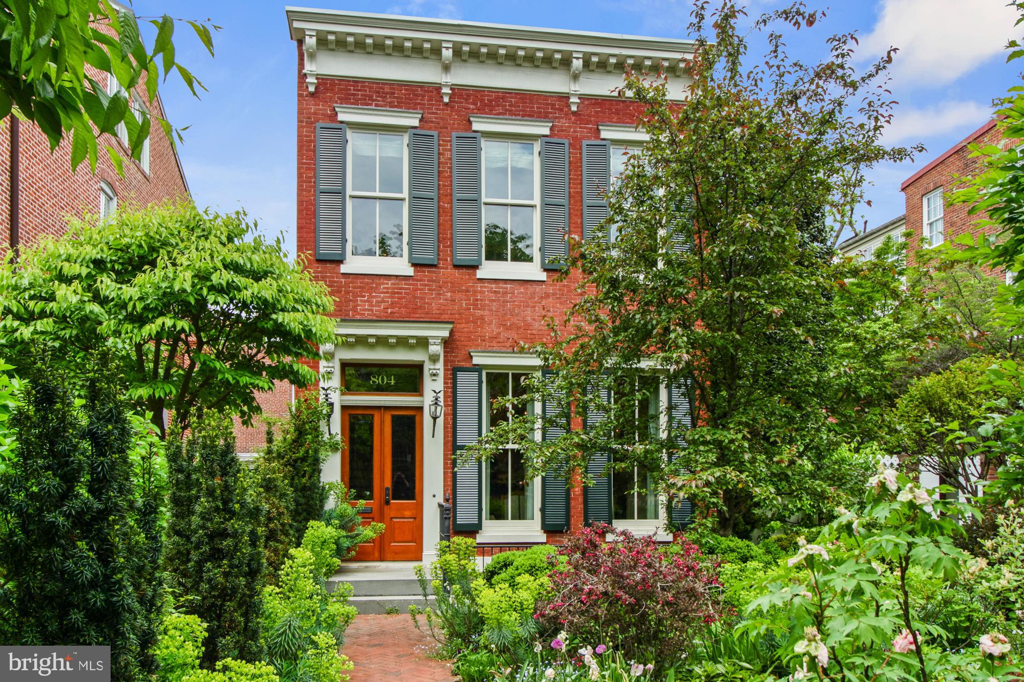 CAPITOL HILL - Residential