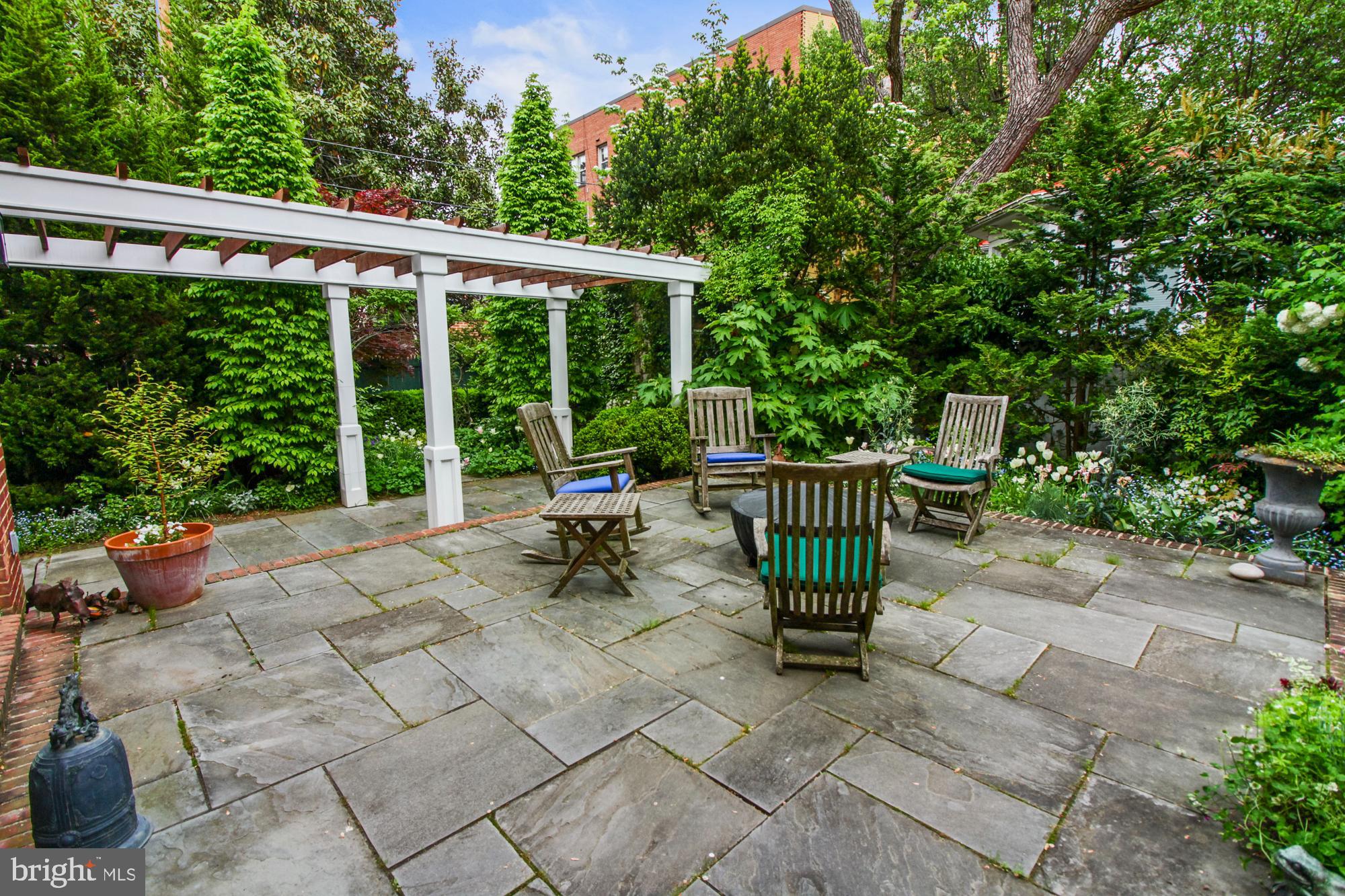 CAPITOL HILL - Residential