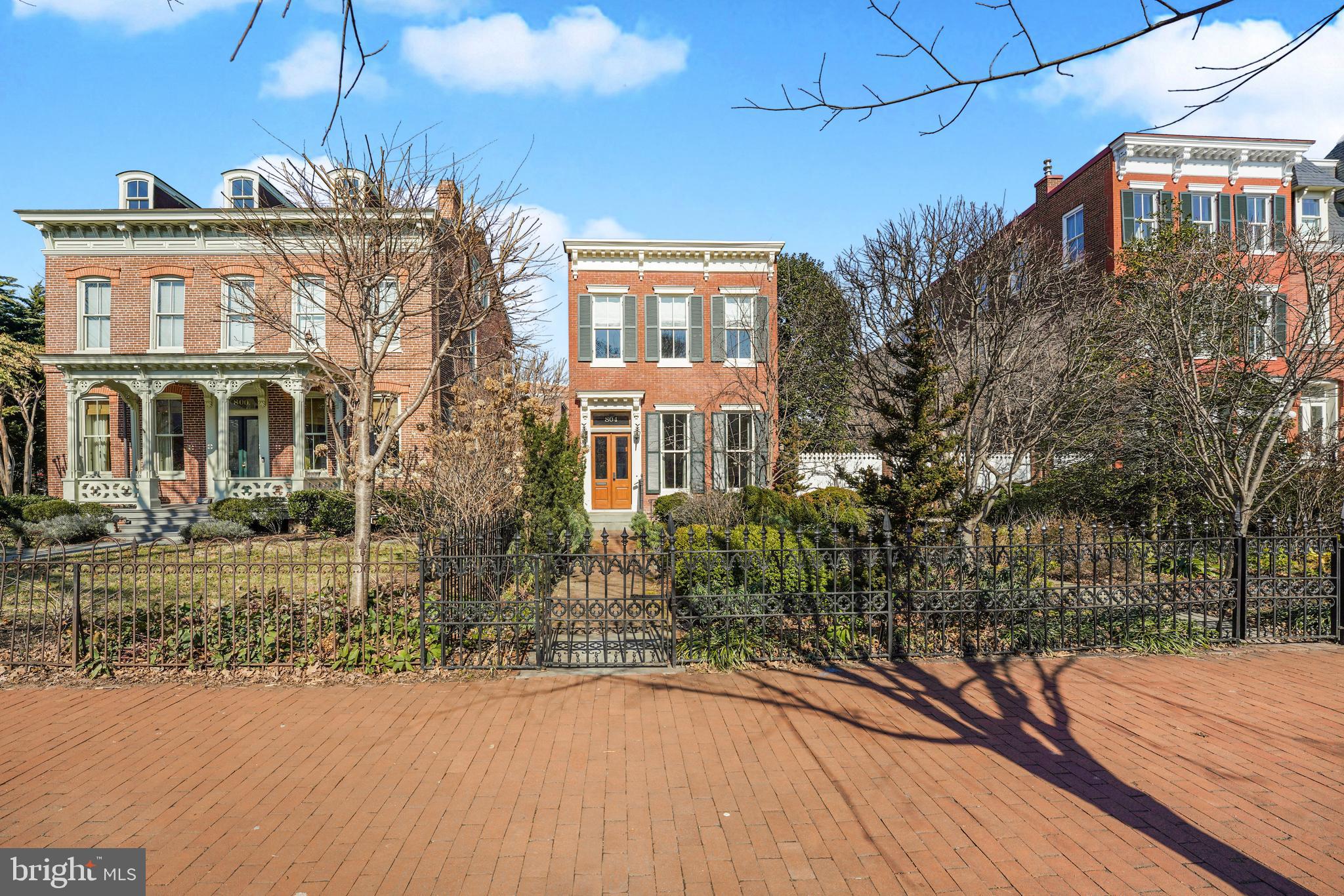 CAPITOL HILL - Residential