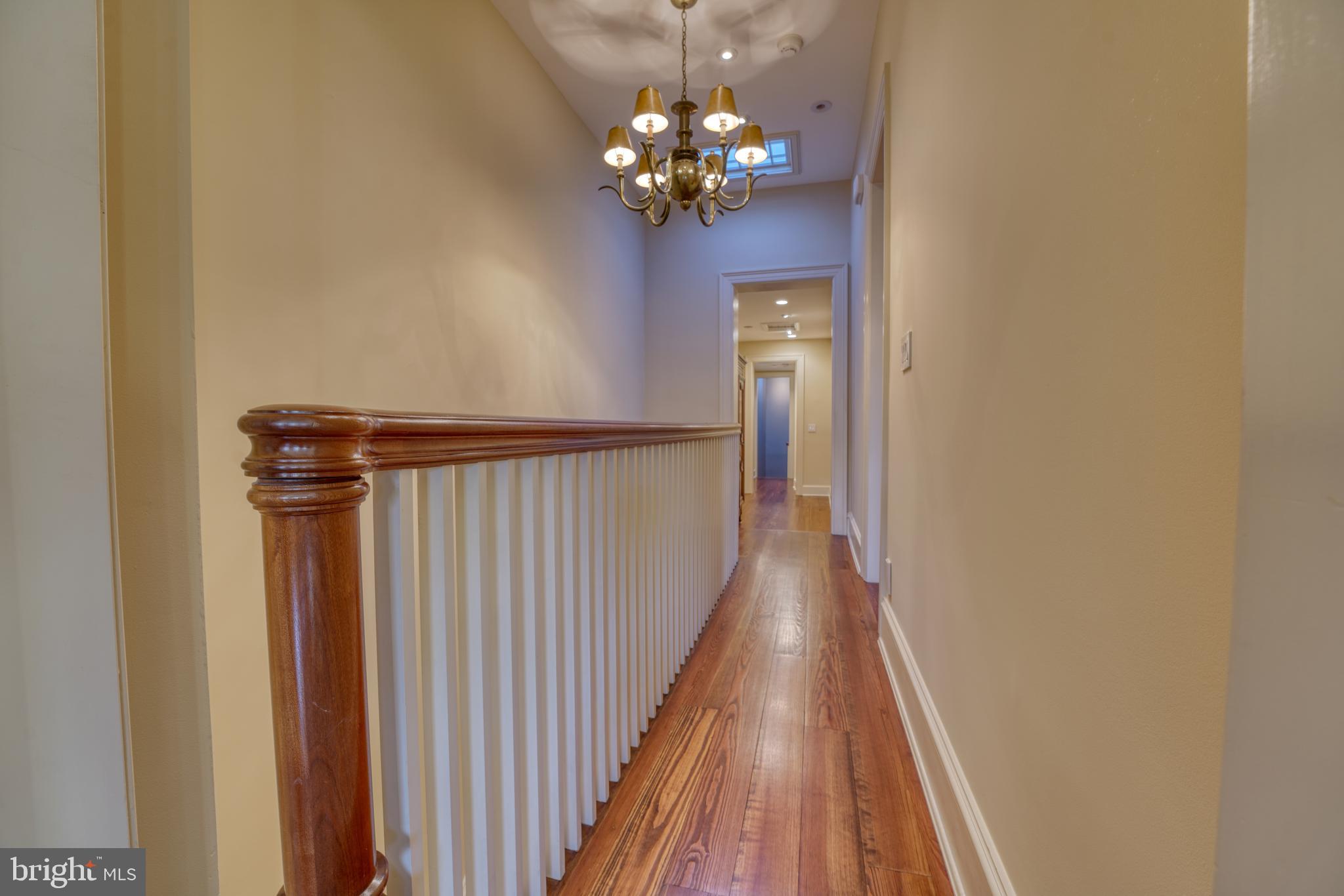 CAPITOL HILL - Residential