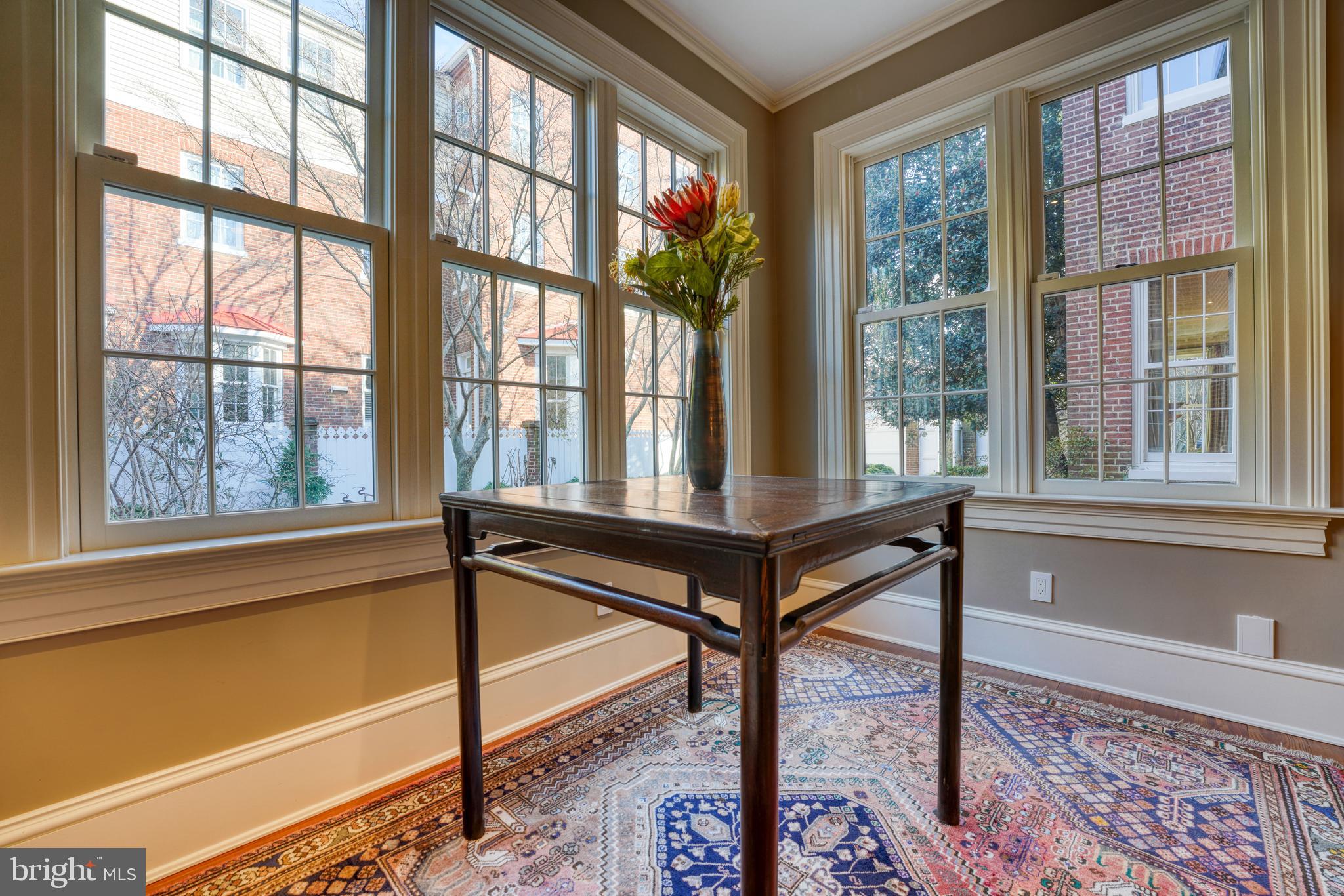 CAPITOL HILL - Residential