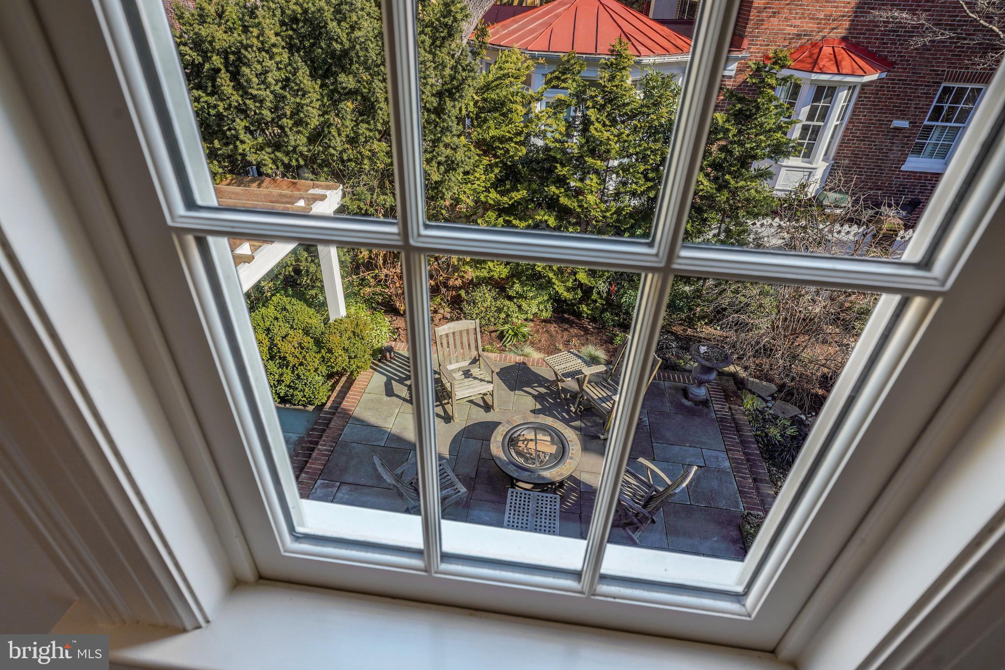 CAPITOL HILL - Residential
