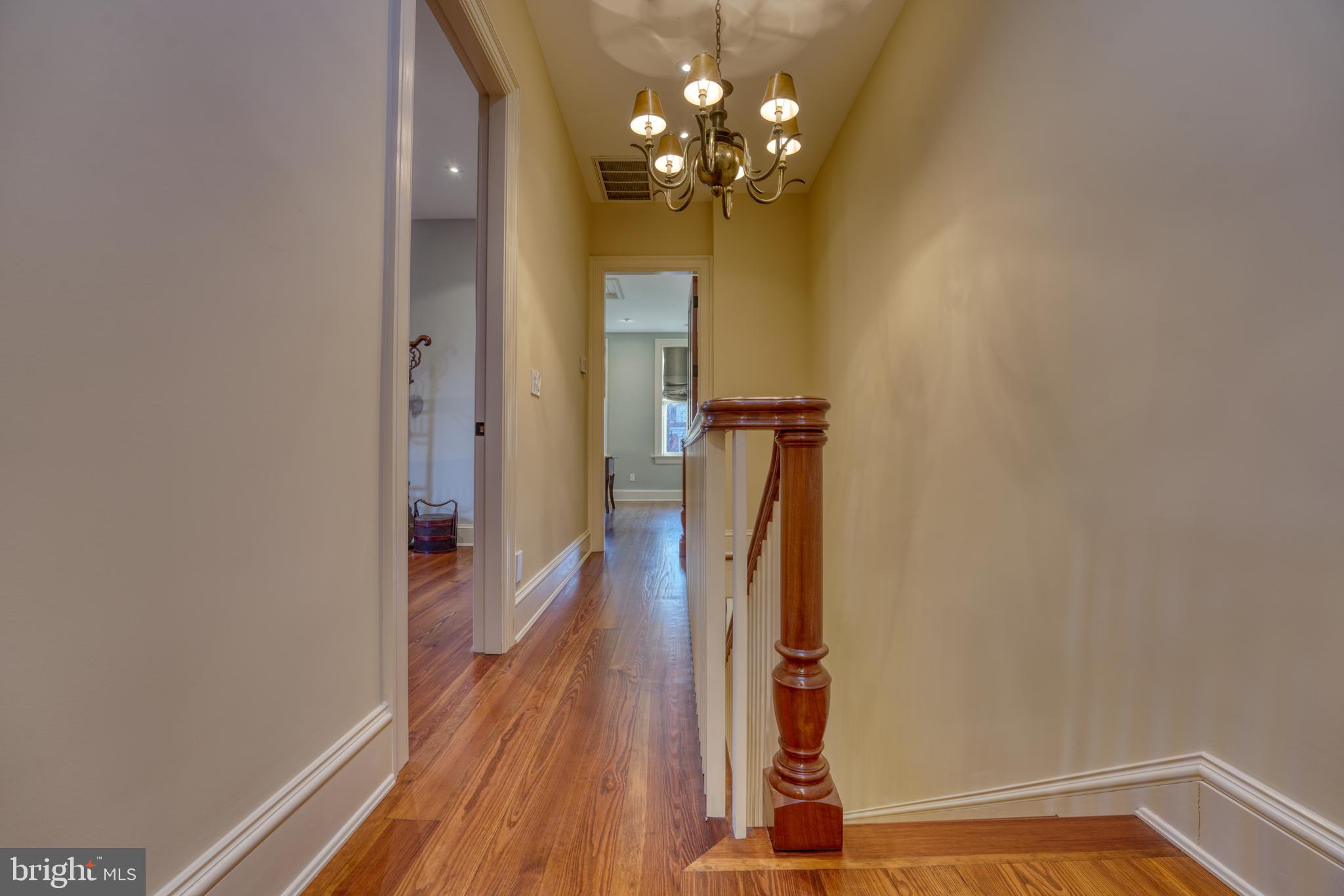 CAPITOL HILL - Residential