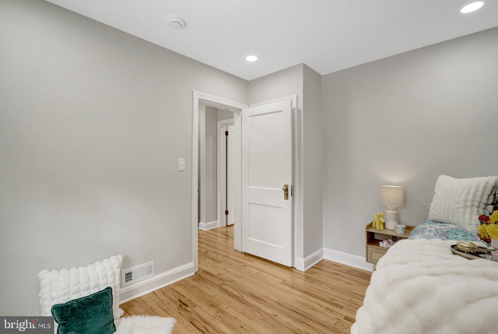 GLEBEWOOD VILLAGE - Residential