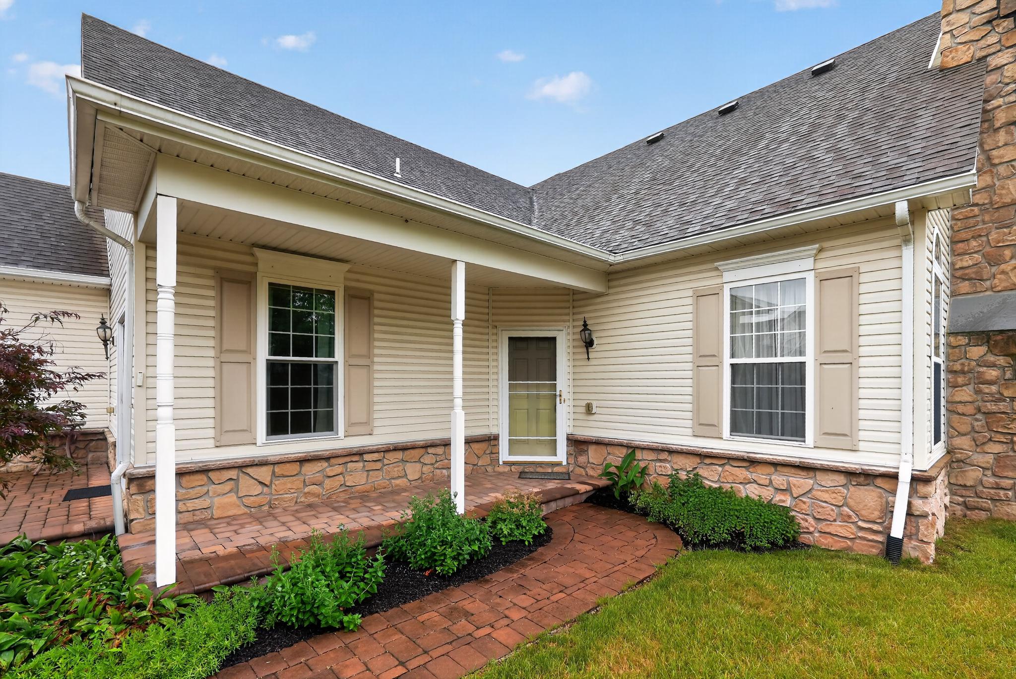 THE VINEYARDS - Residential