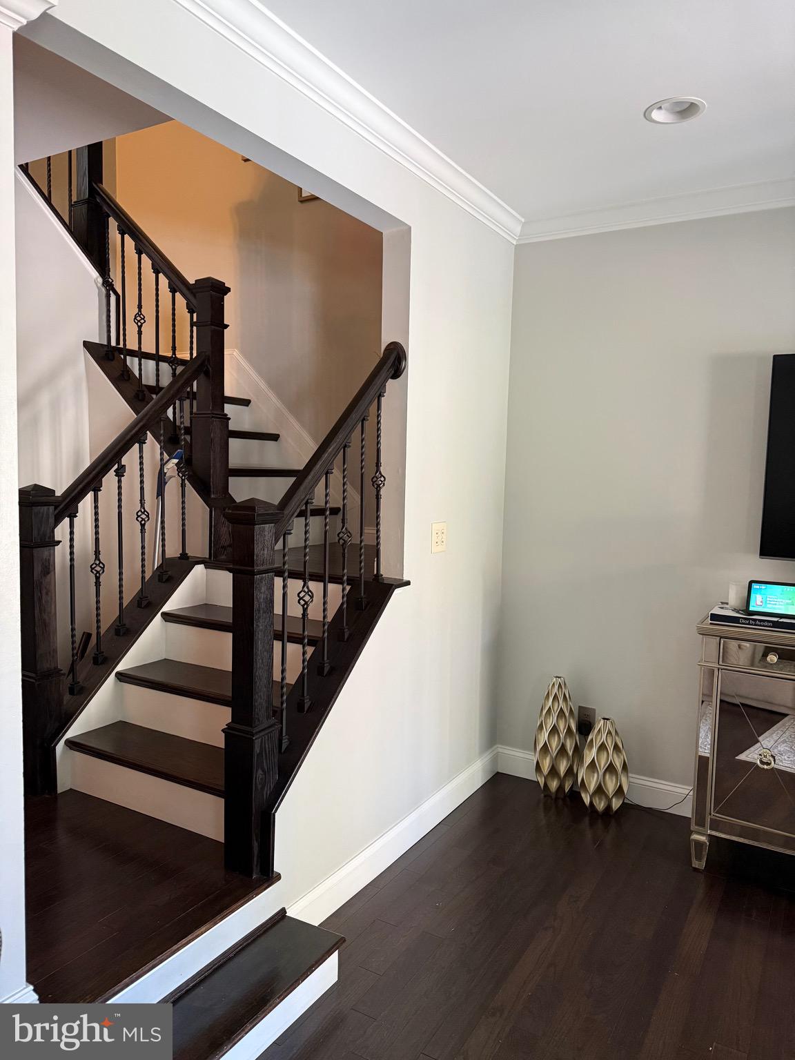CASTLEMILL - Residential