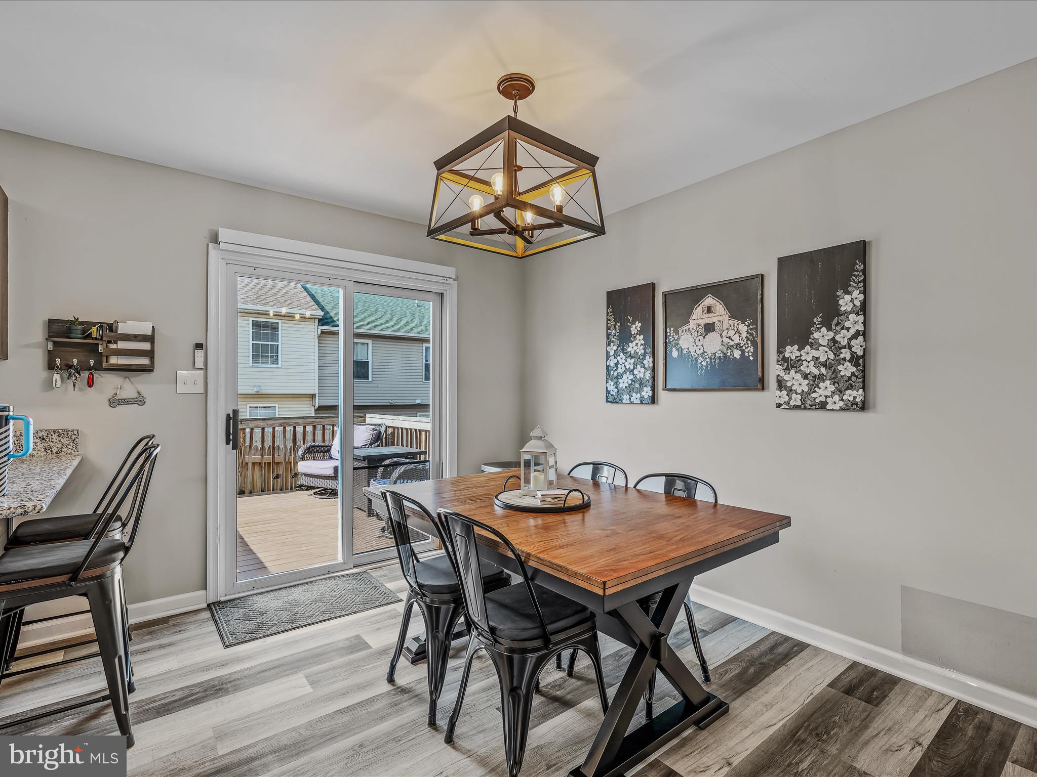 GEORGETOWN SQUARE - Residential