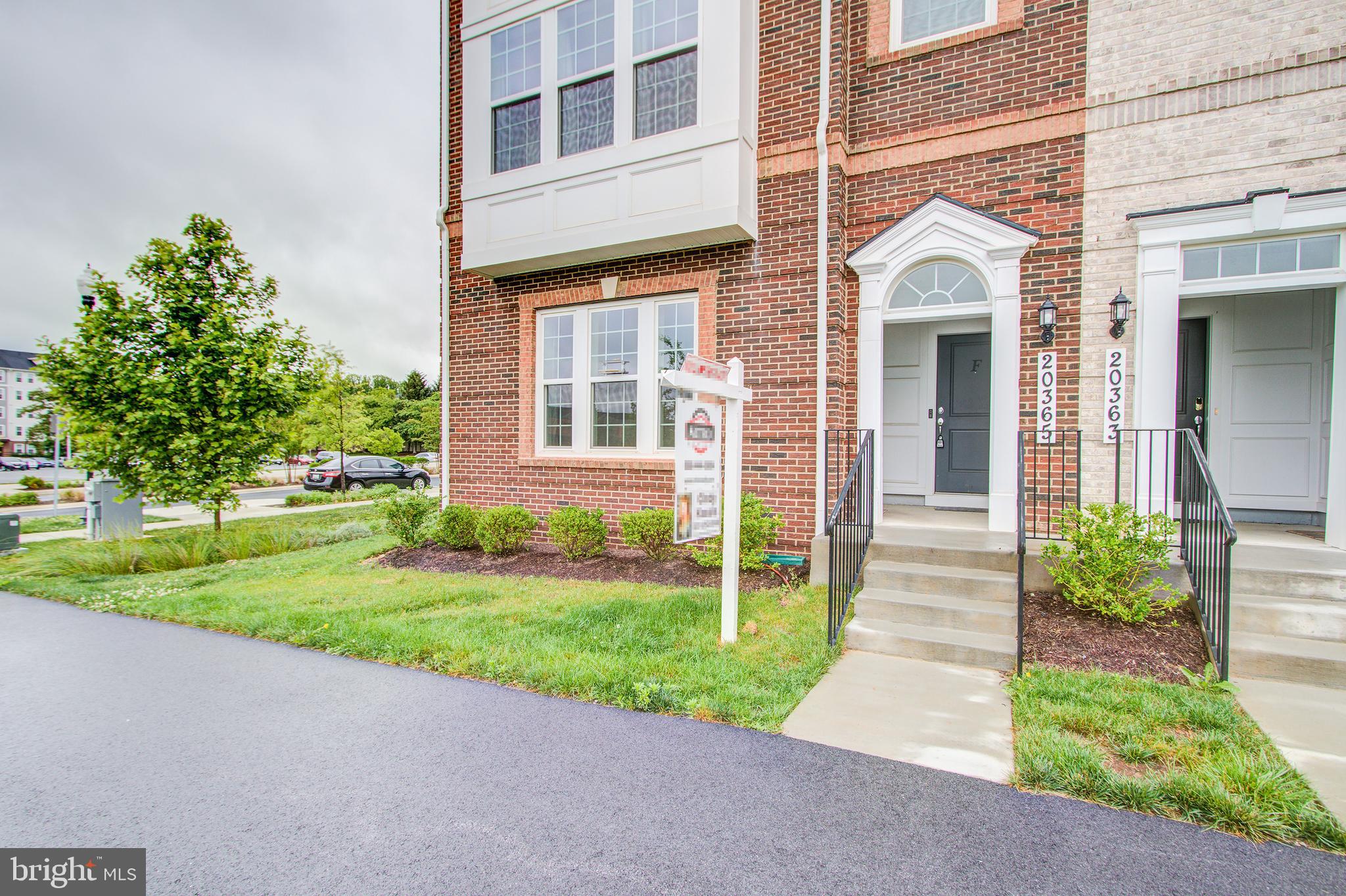 CENTURY ROW - Residential
