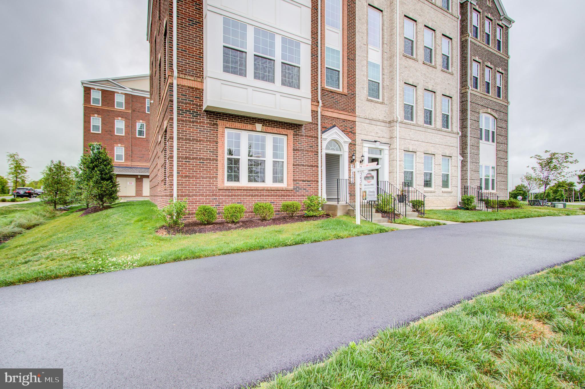 CENTURY ROW - Residential