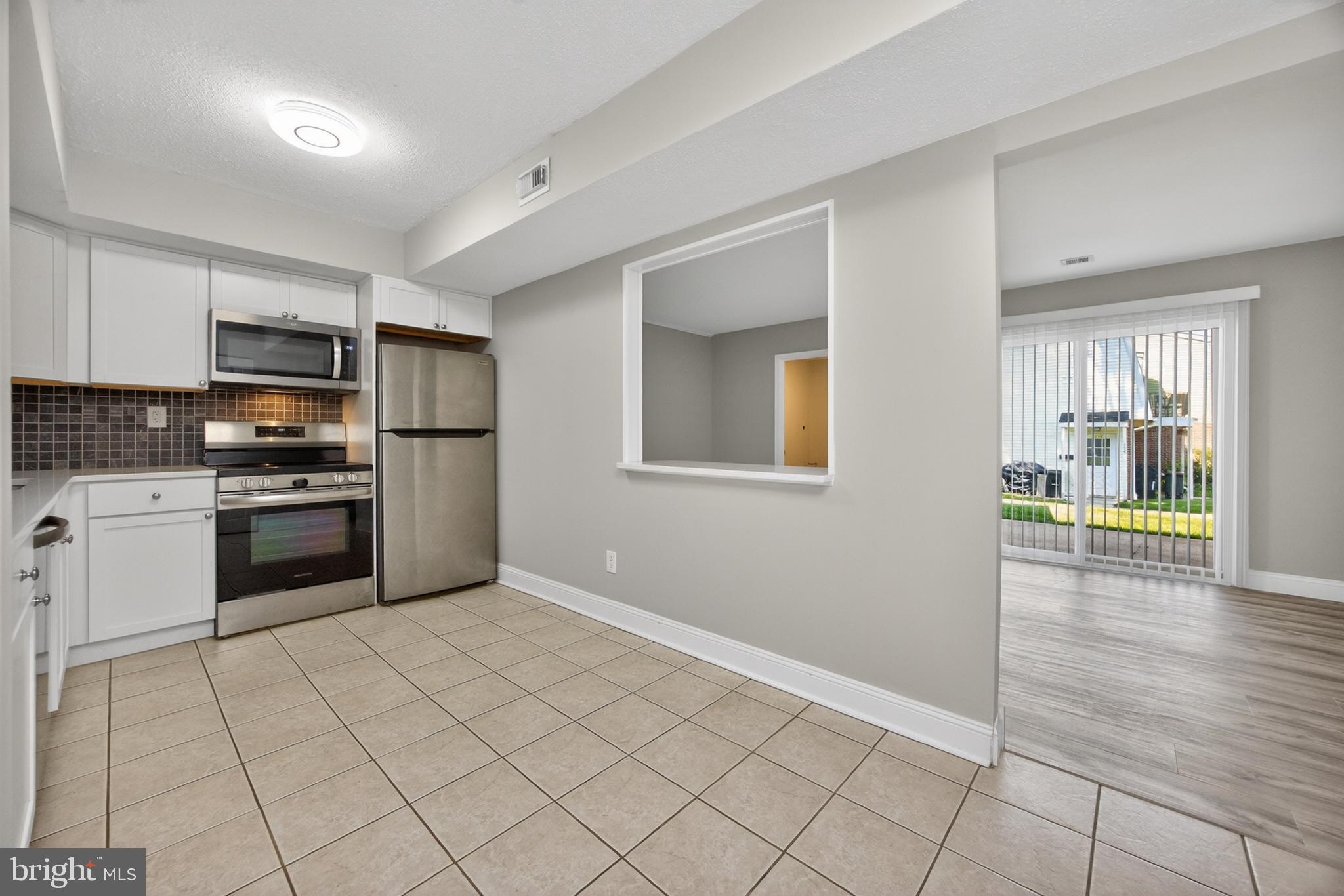 GREEN MEADOWS - Residential