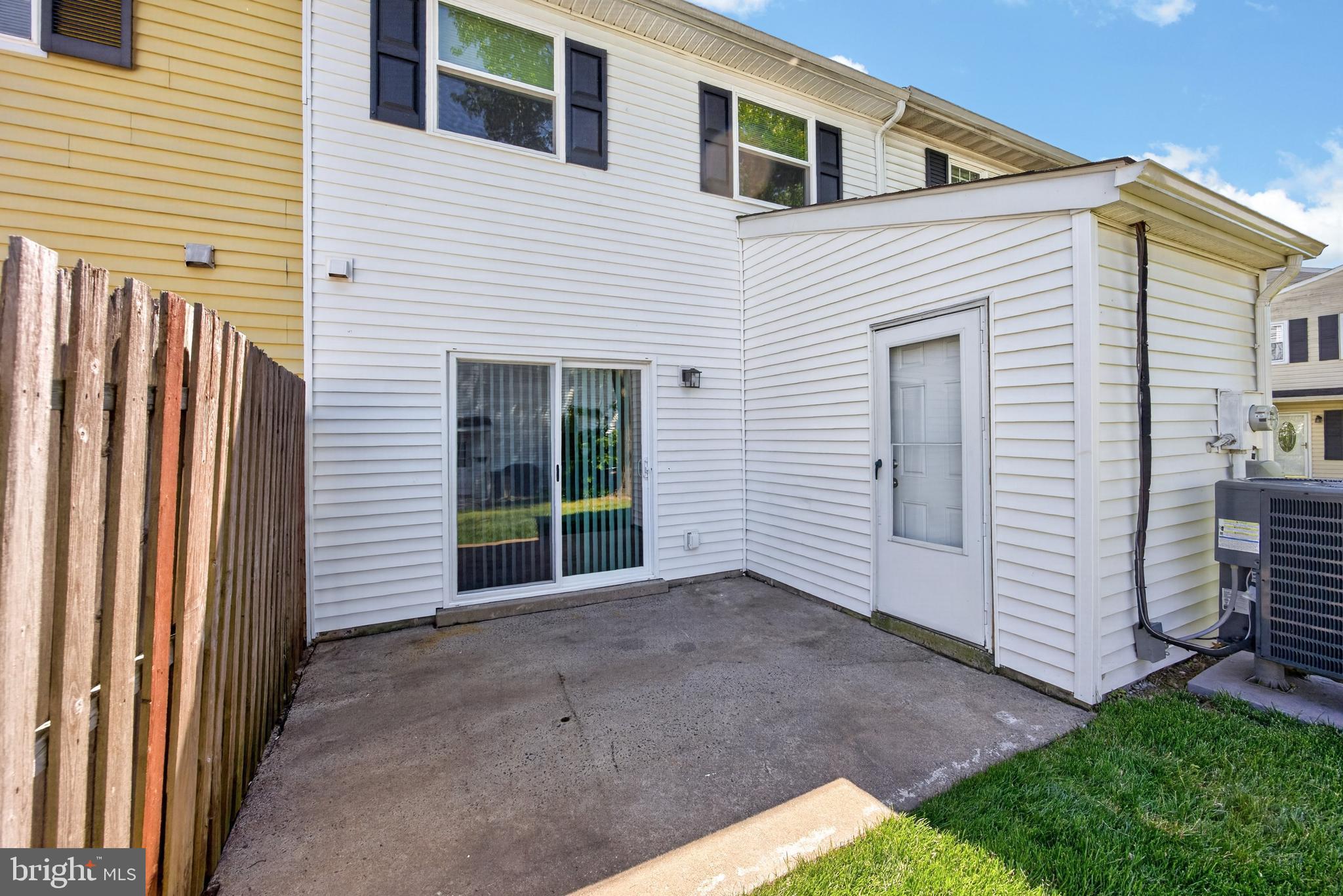 GREEN MEADOWS - Residential