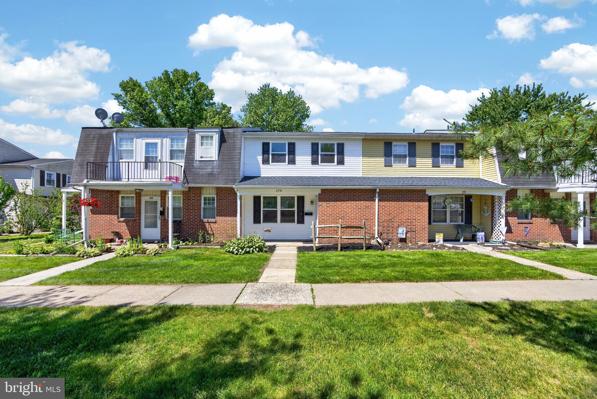 GREEN MEADOWS - Residential