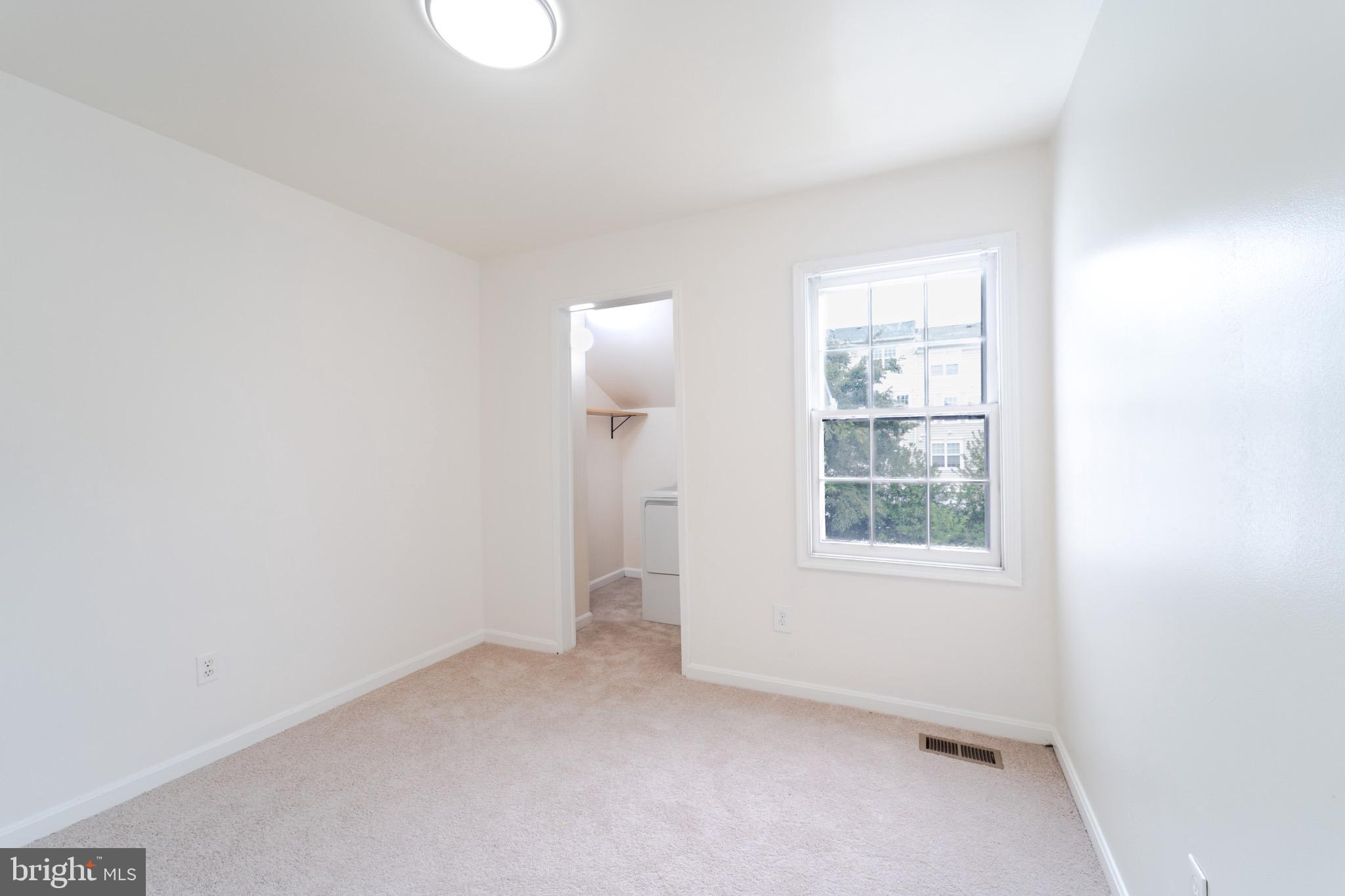 MEADOWS OF NEWGATE - Residential
