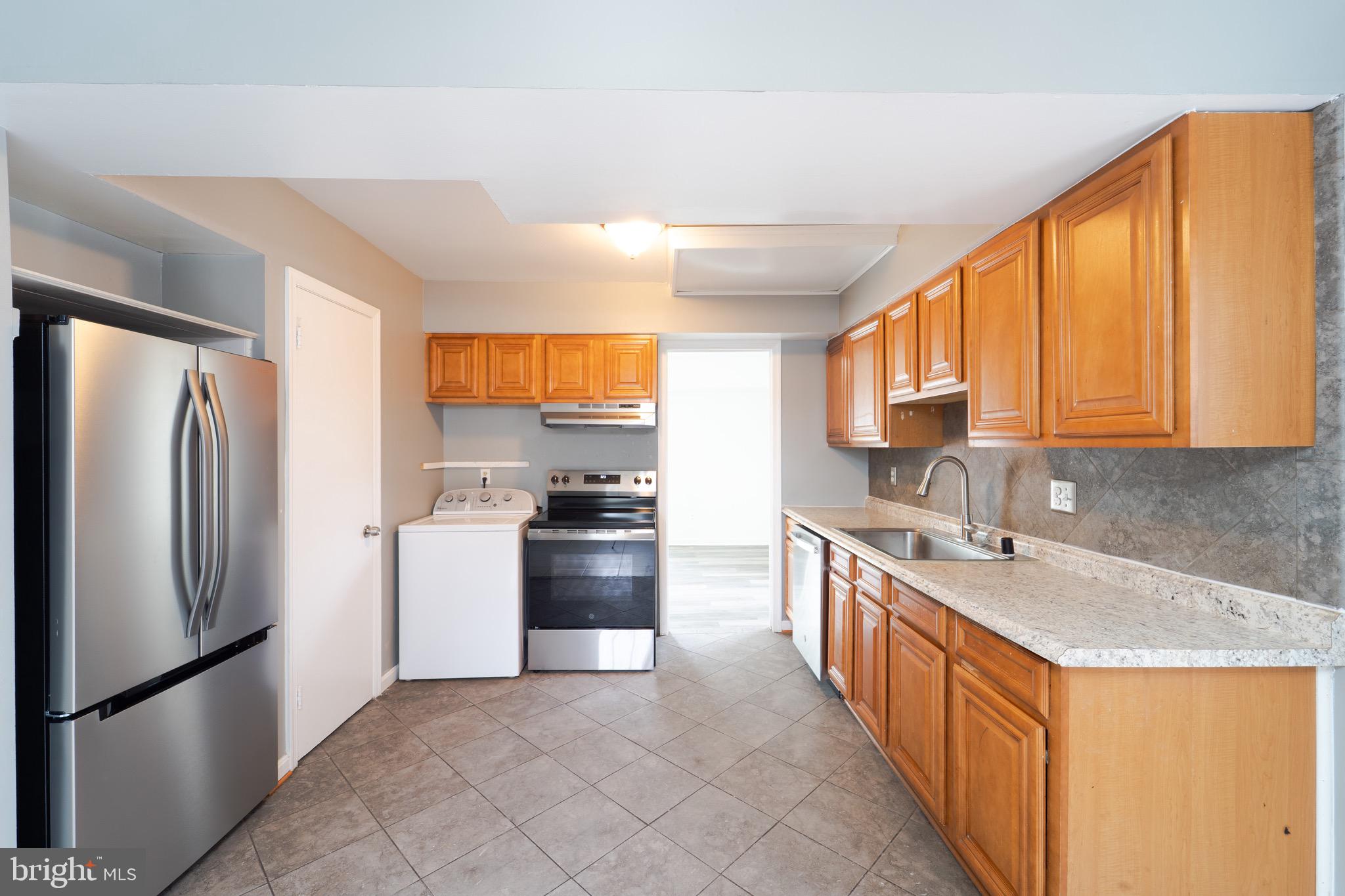 MEADOWS OF NEWGATE - Residential