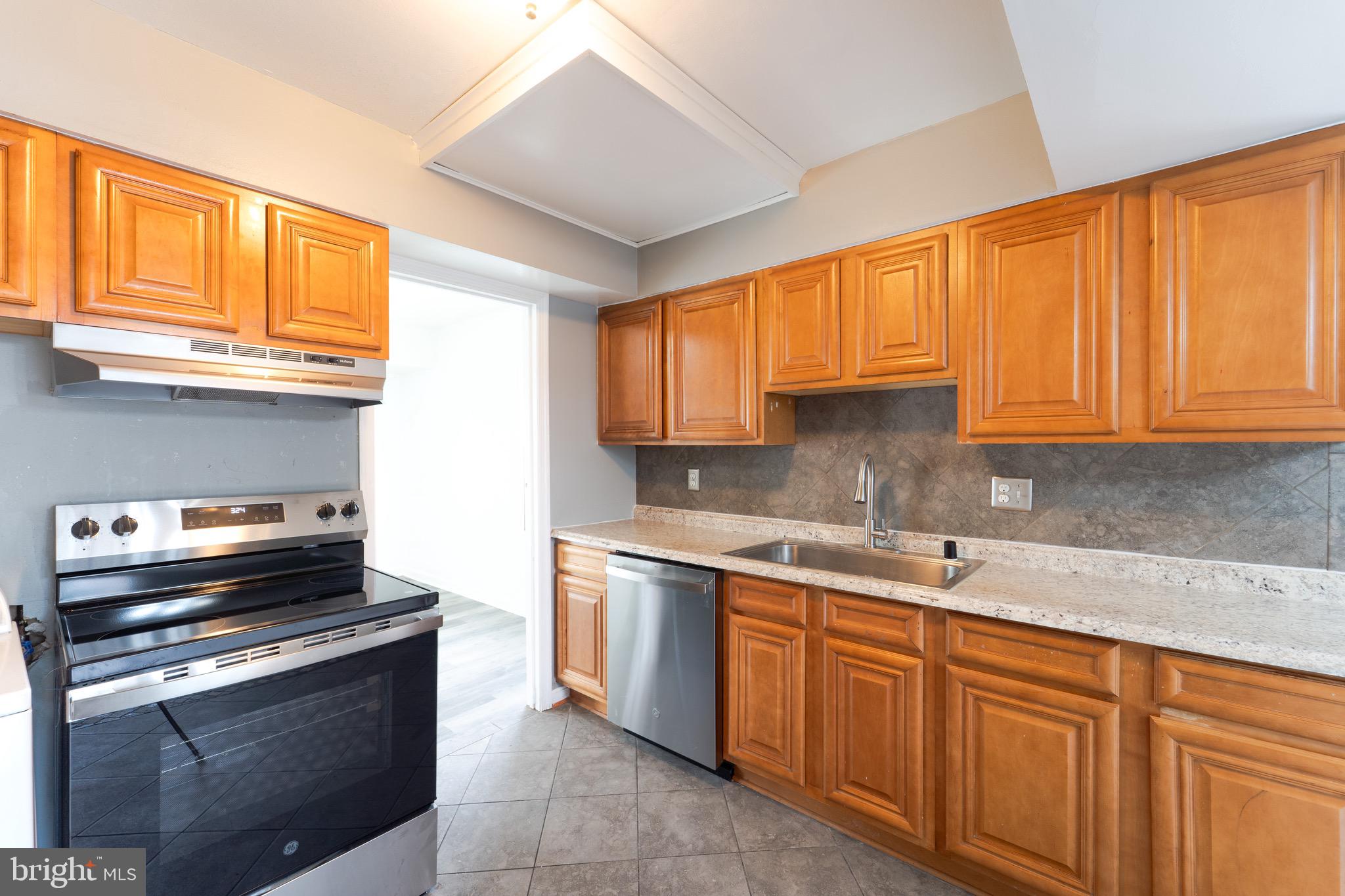 MEADOWS OF NEWGATE - Residential
