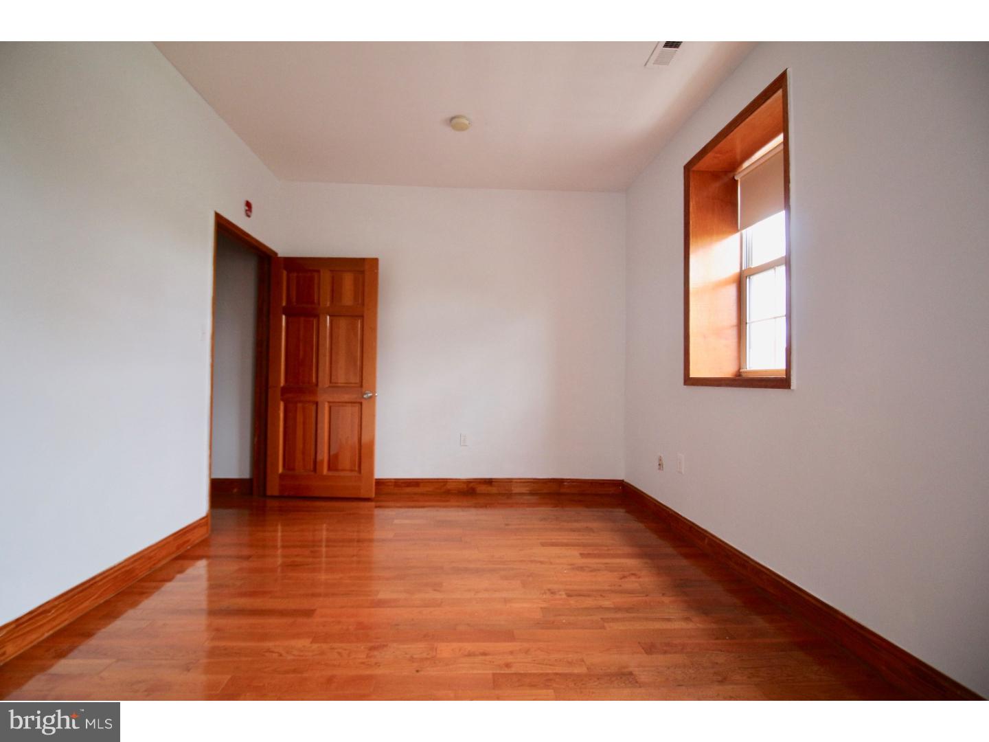 WEST POPLAR - Residential Lease