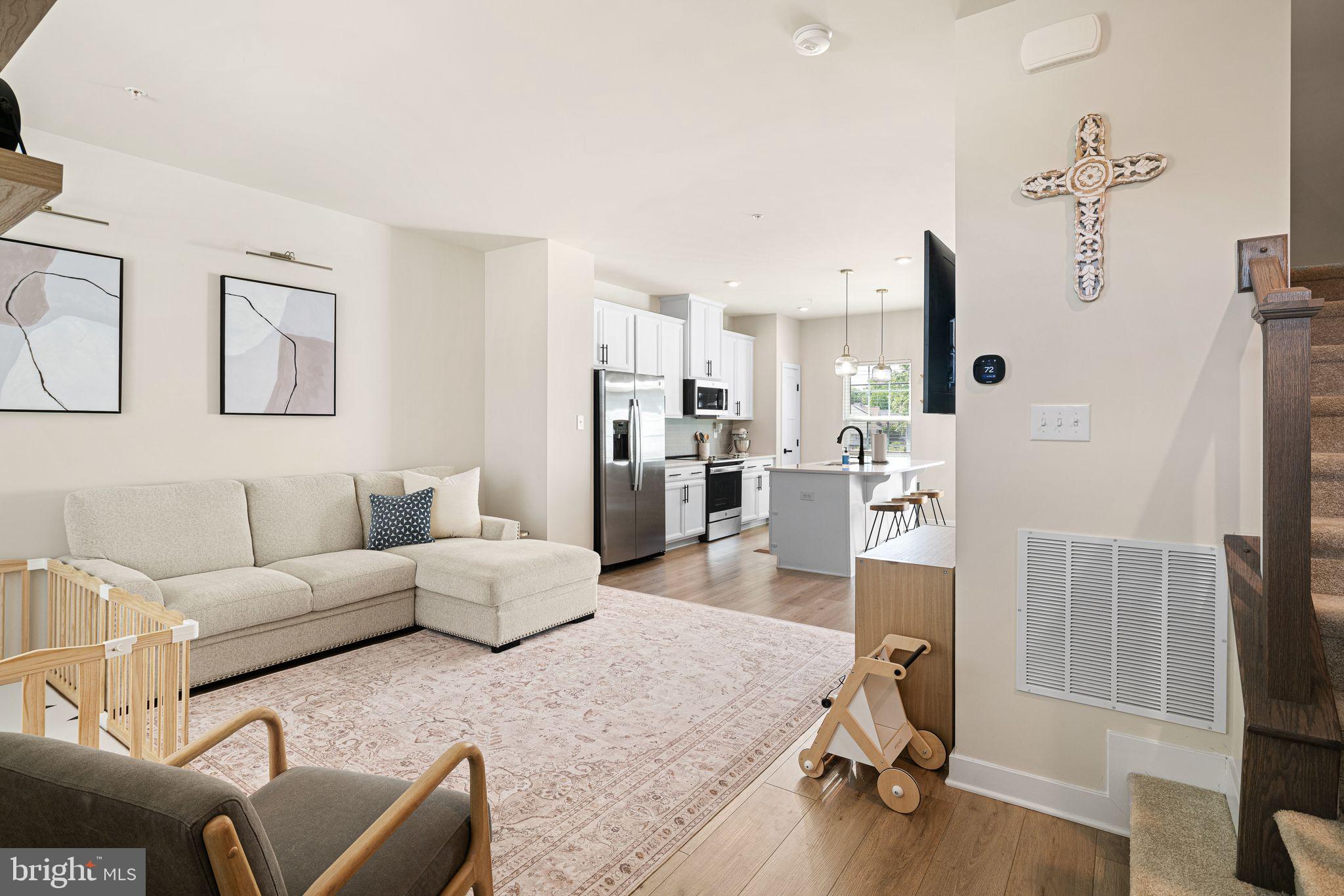 TOWNE GATE COMMONS - Residential