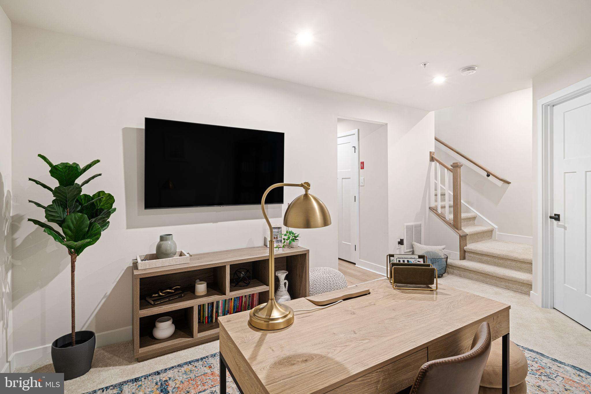 TOWNE GATE COMMONS - Residential