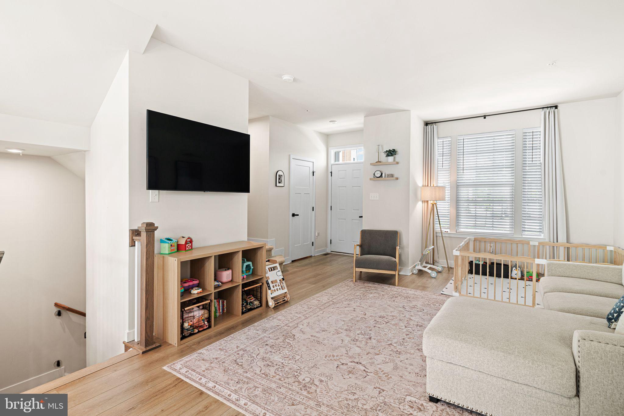 TOWNE GATE COMMONS - Residential