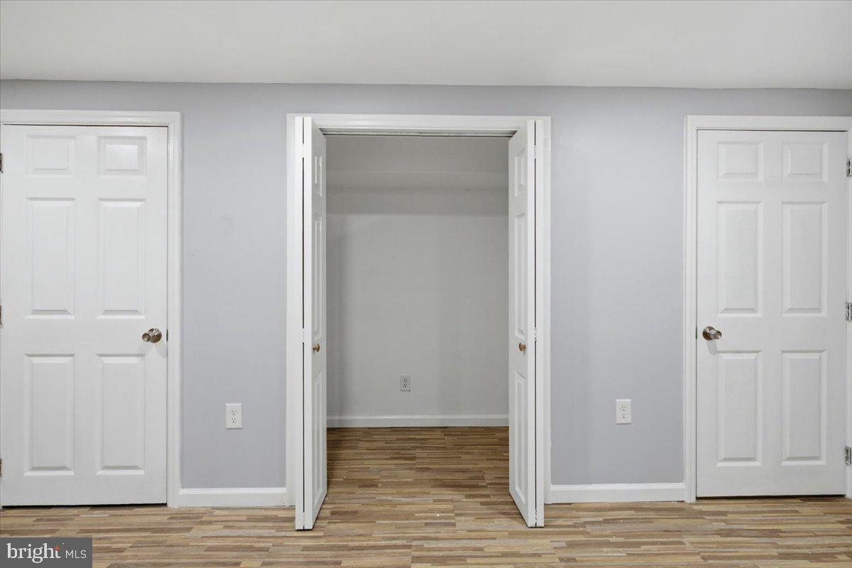 FOREST HILLS - Residential