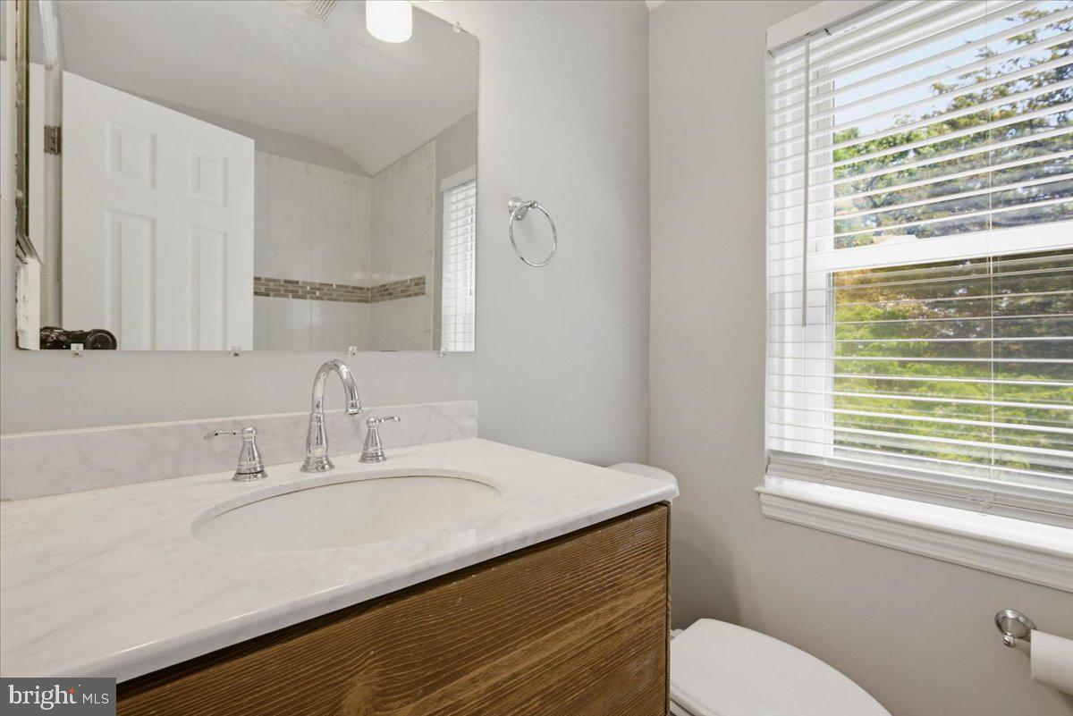 FOREST HILLS - Residential