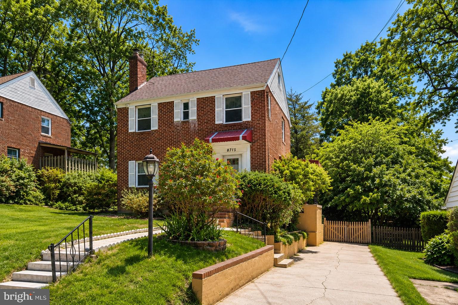 FOREST HILLS - Residential