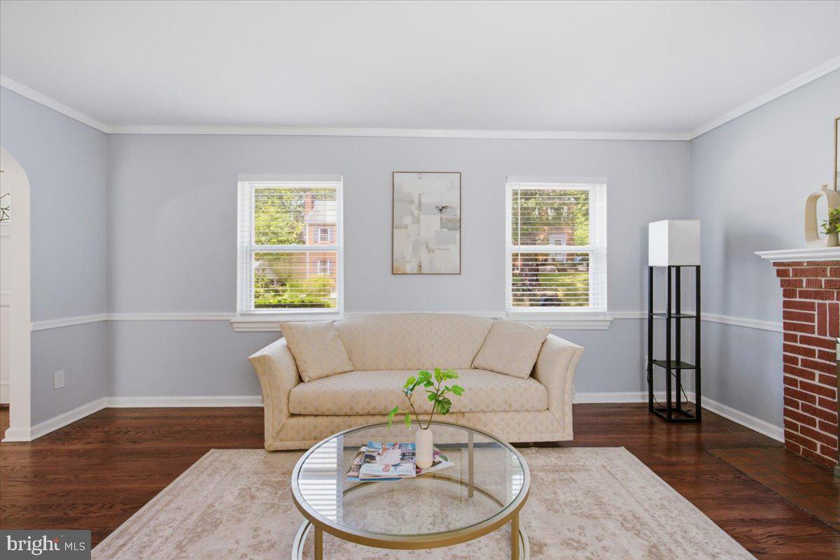 FOREST HILLS - Residential