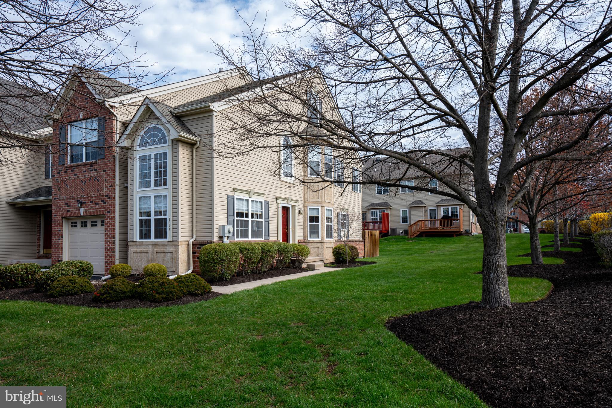 WELLINGTON VILLAGE - Residential