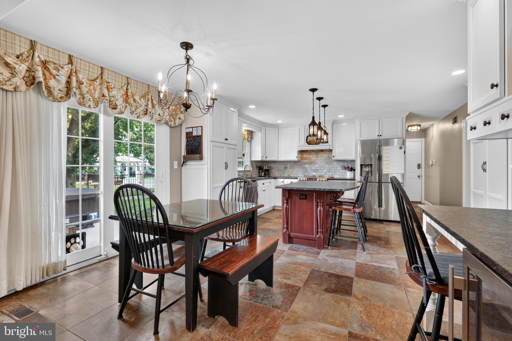 EAGLE VALLEY - Residential